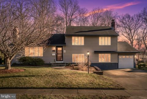 154 FOX CHASE DRIVE DELRAN NJ 08075