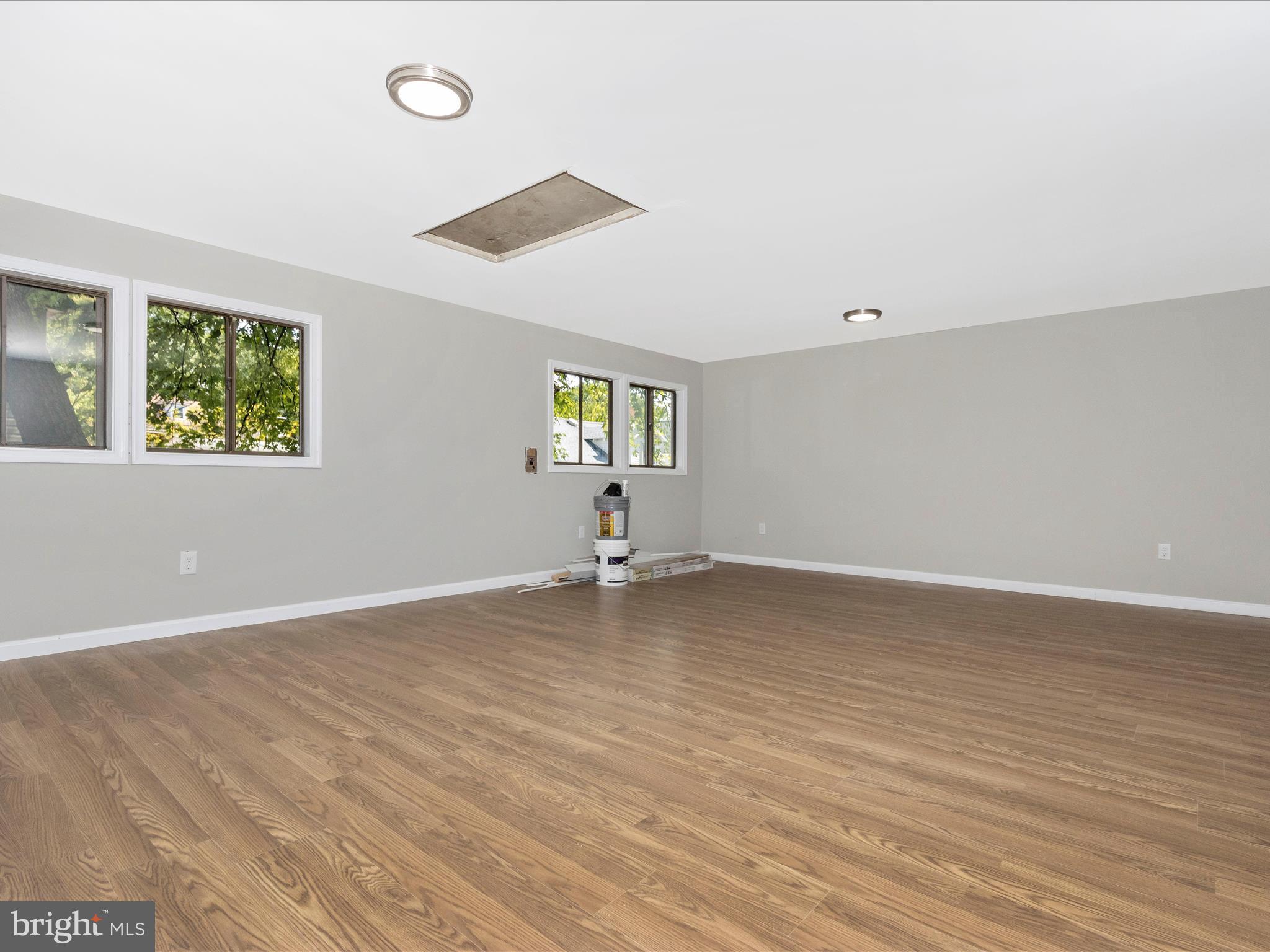 EDGEMONT - Residential