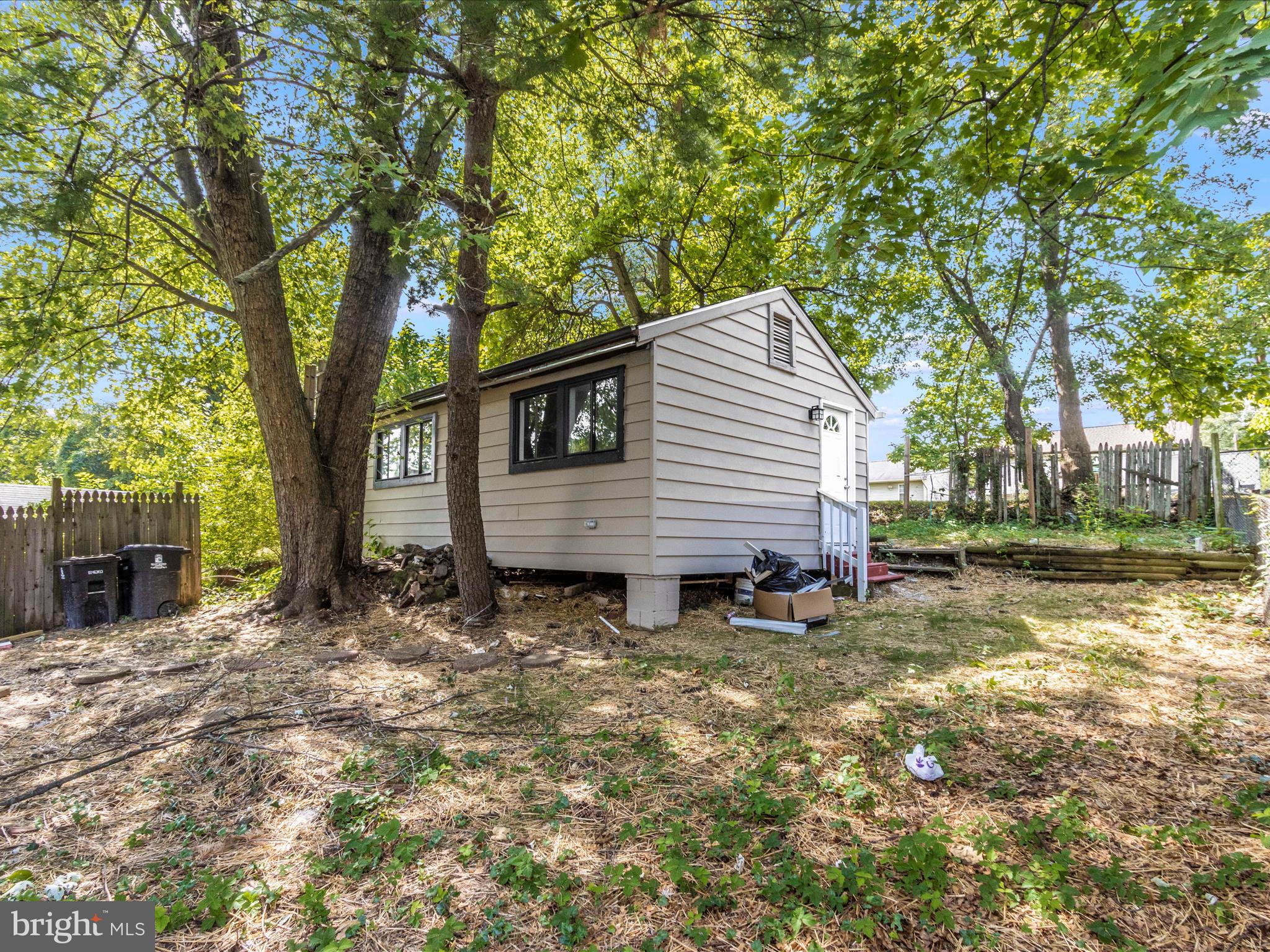 EDGEMONT - Residential