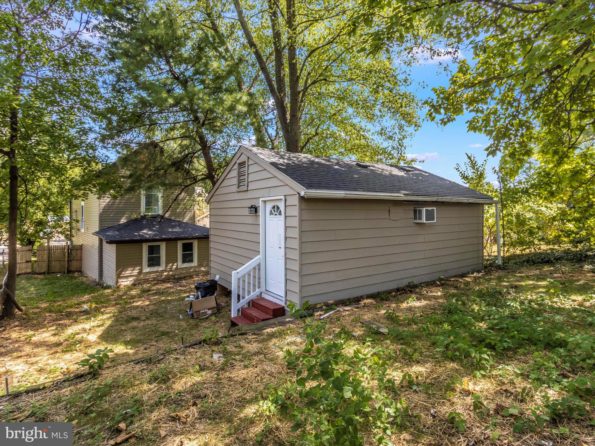 EDGEMONT - Residential