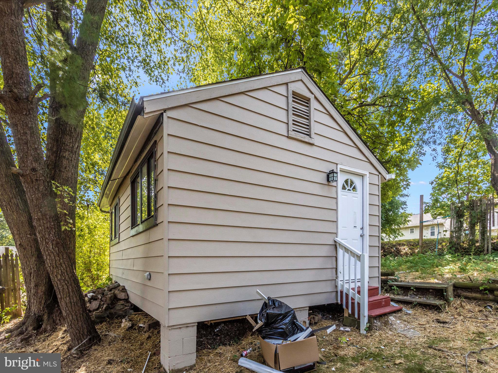 EDGEMONT - Residential