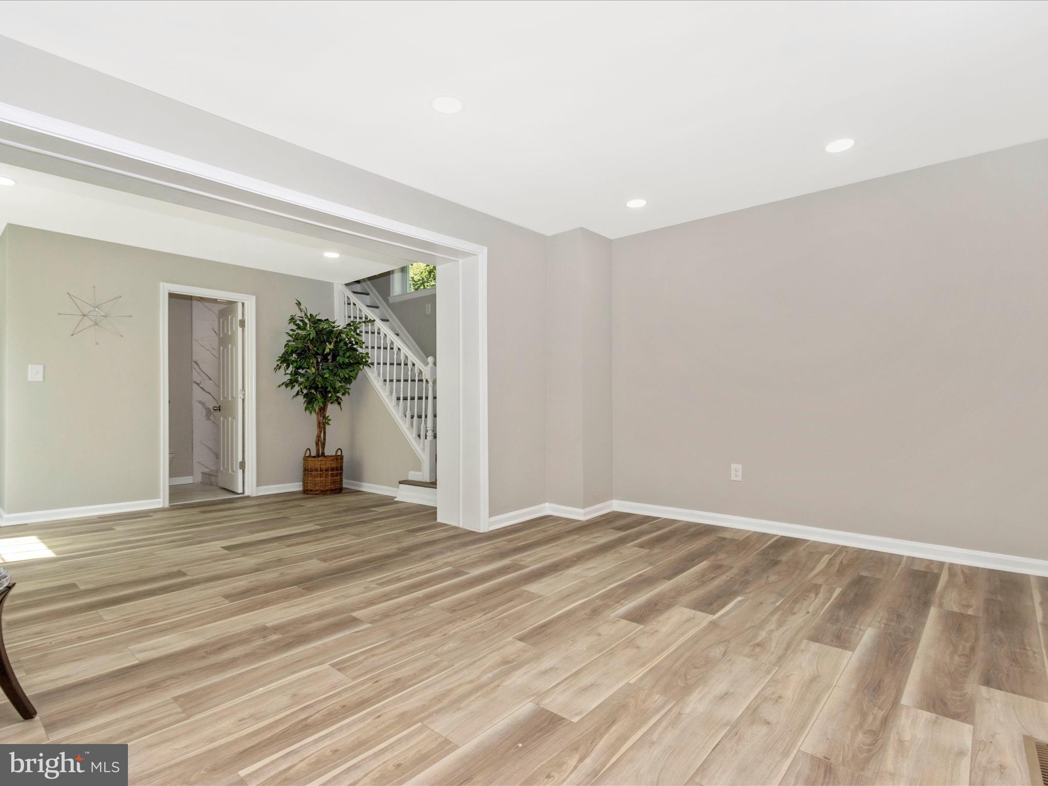 EDGEMONT - Residential