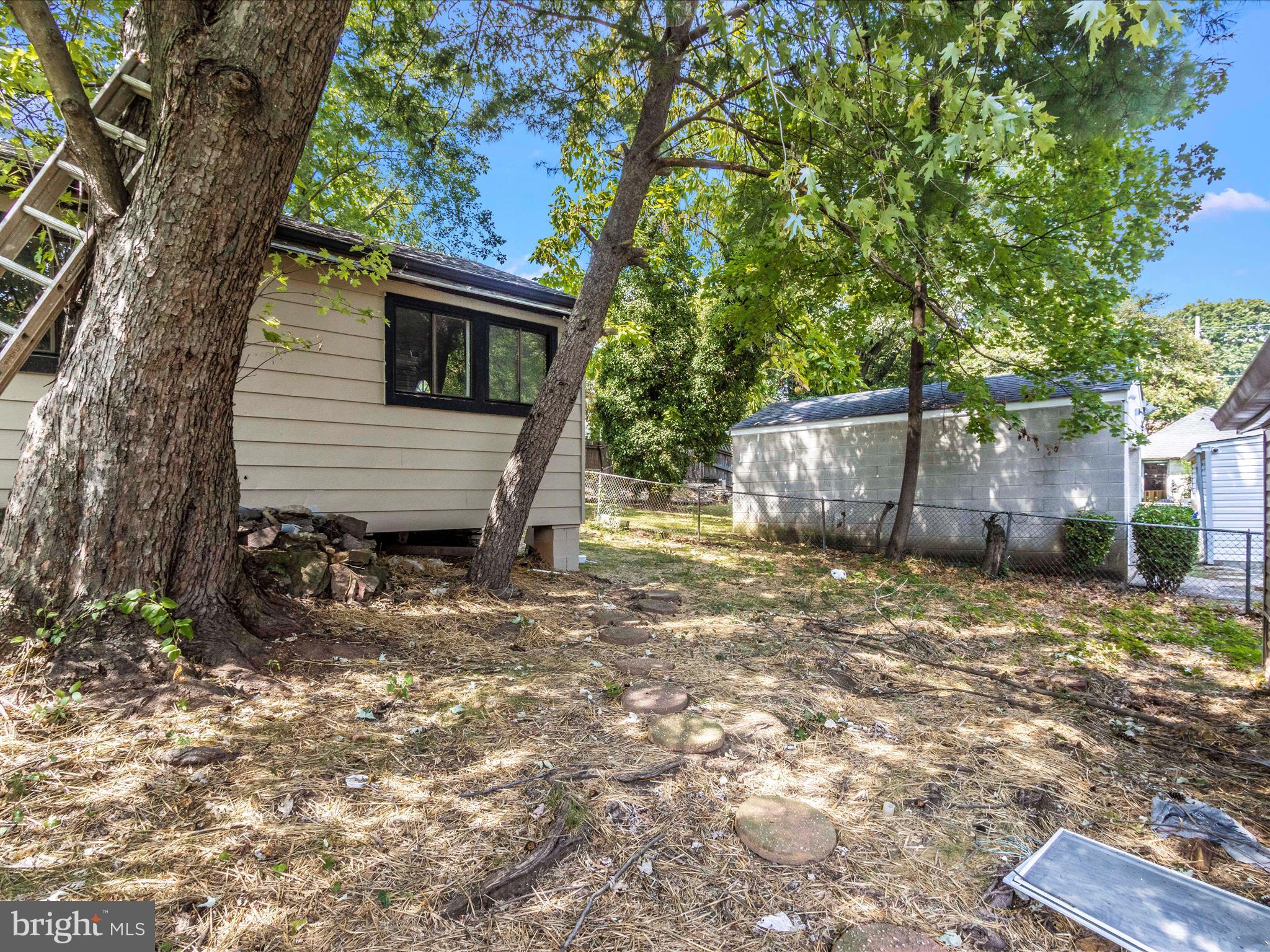 EDGEMONT - Residential