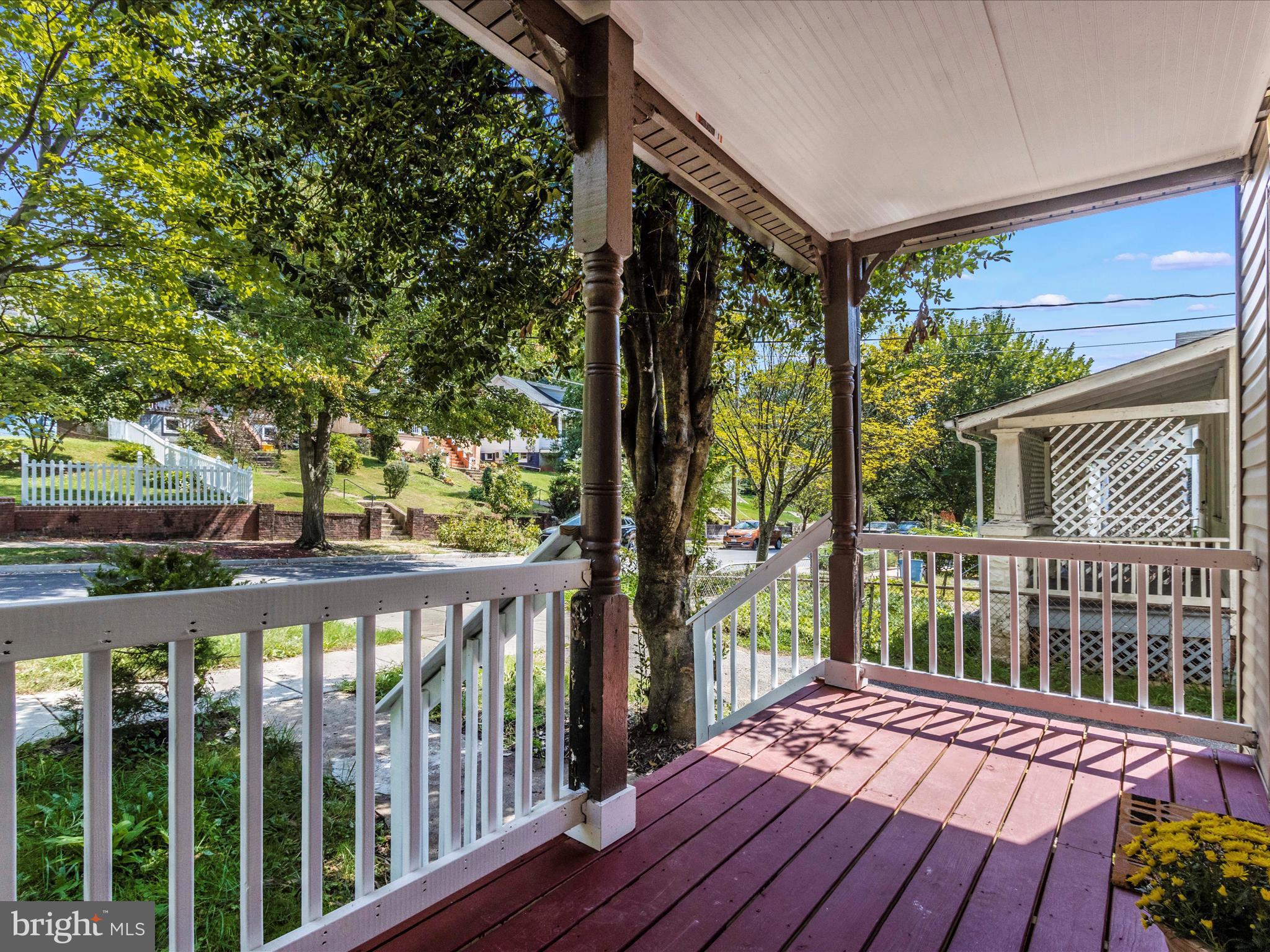 EDGEMONT - Residential