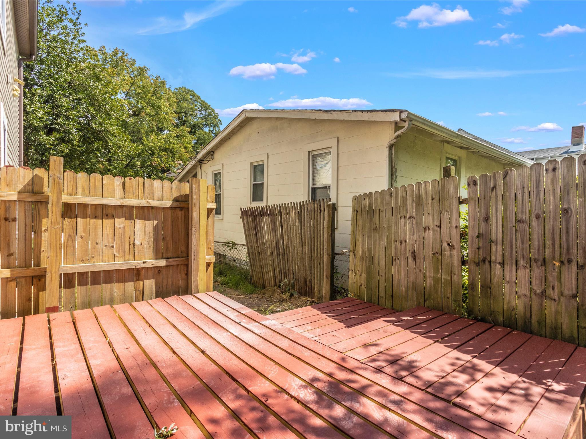 EDGEMONT - Residential