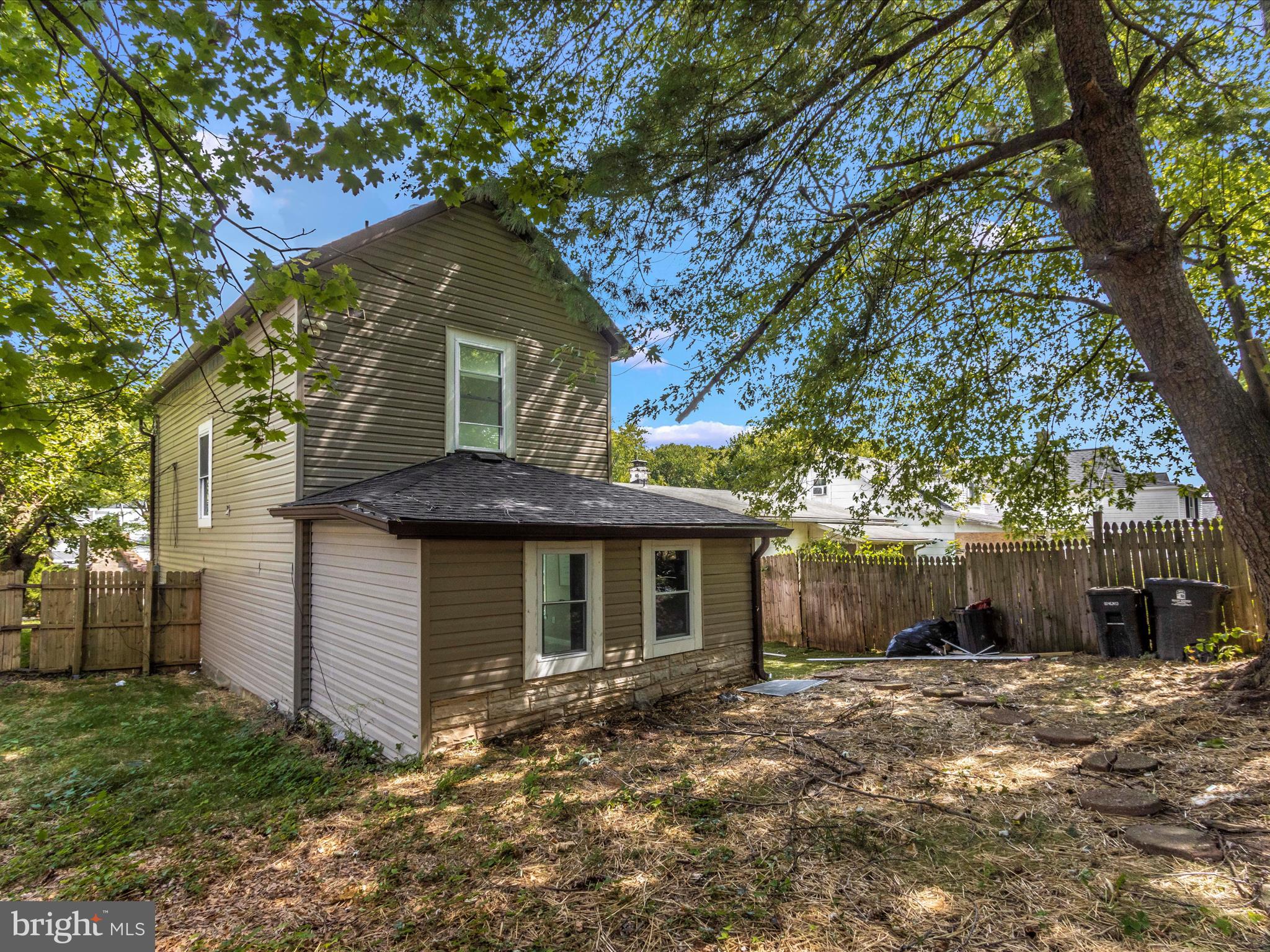 EDGEMONT - Residential