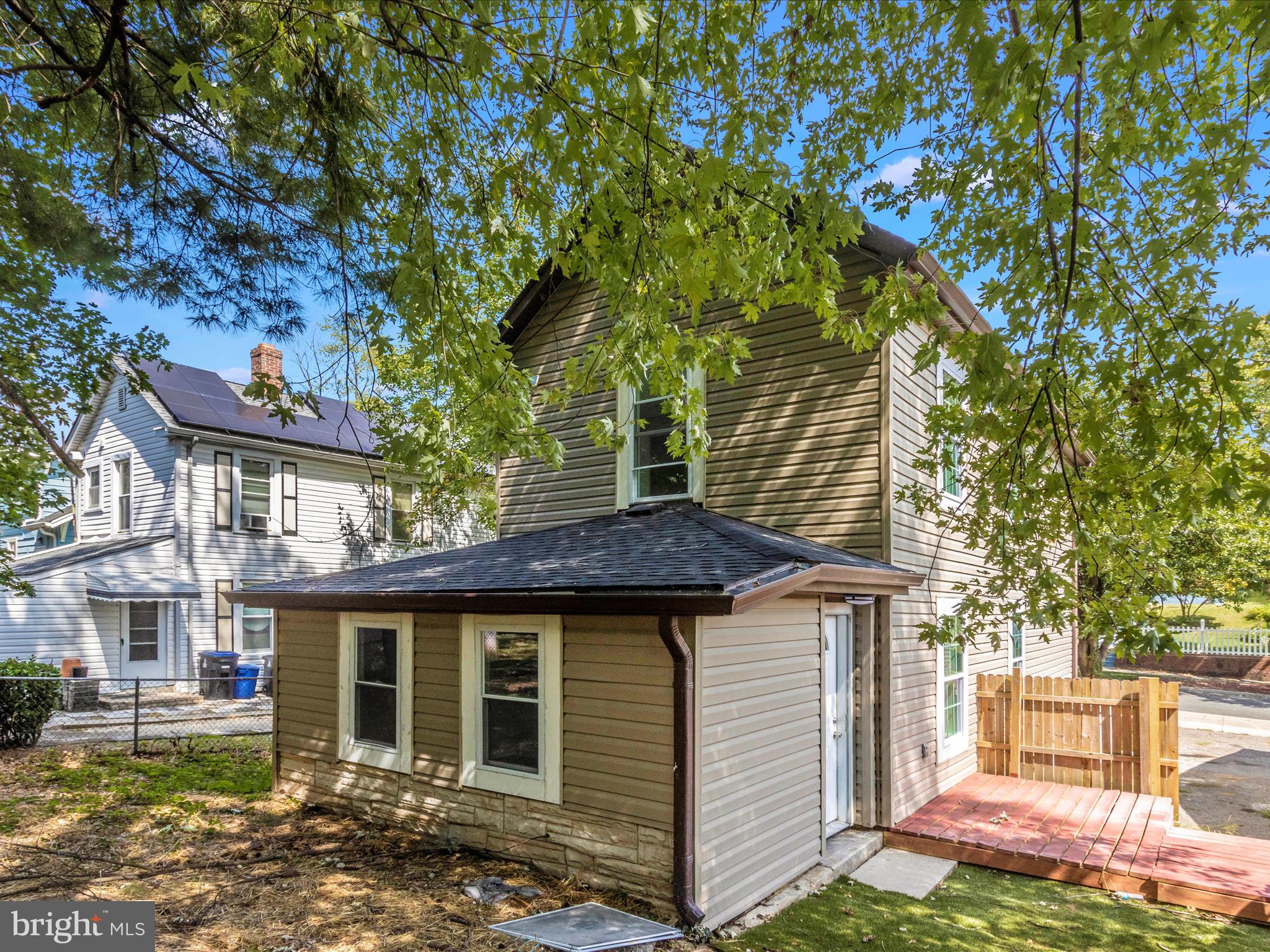 EDGEMONT - Residential