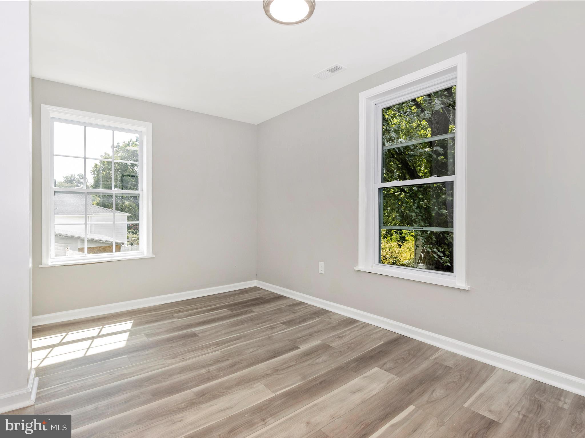 EDGEMONT - Residential