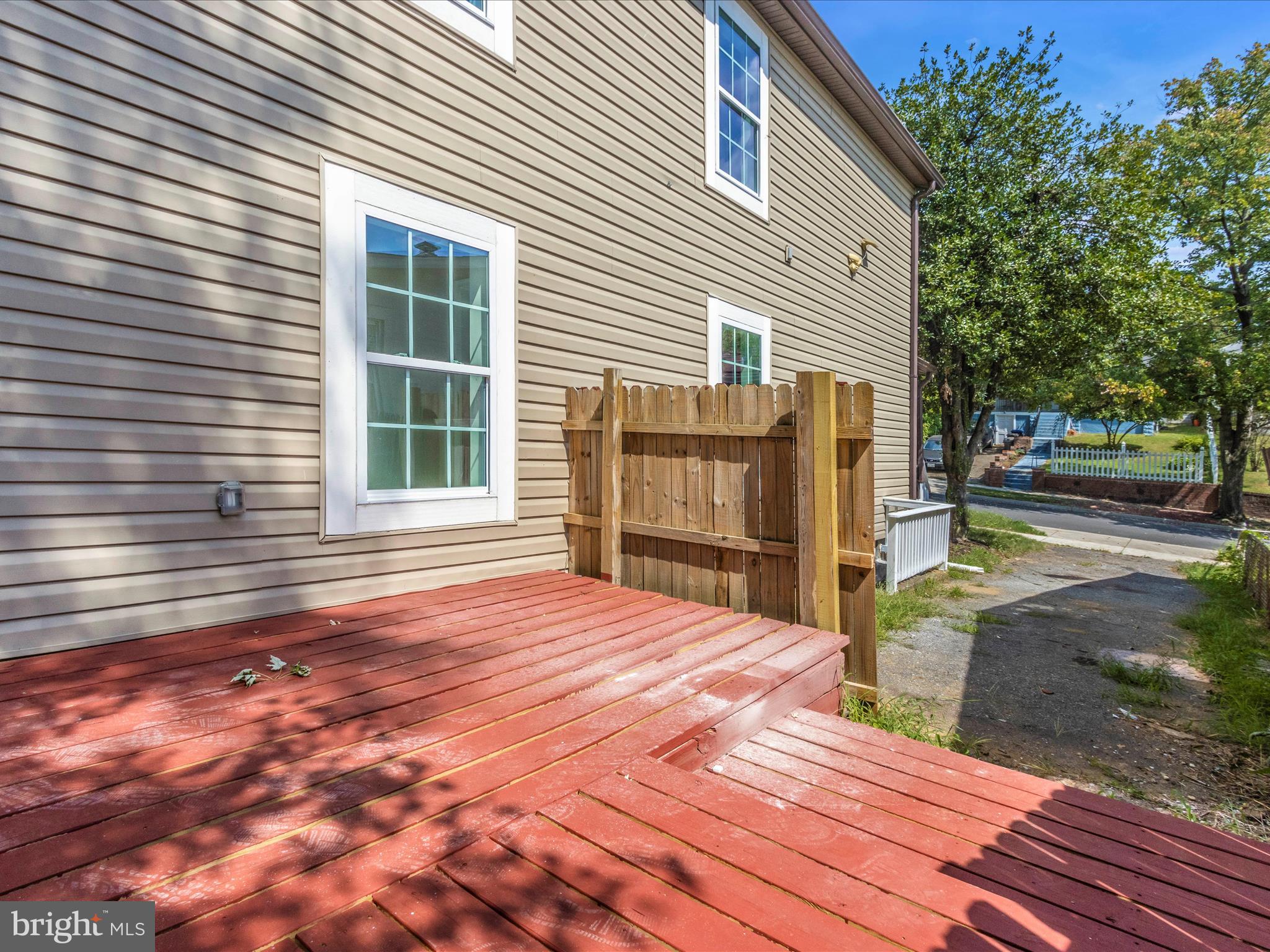 EDGEMONT - Residential