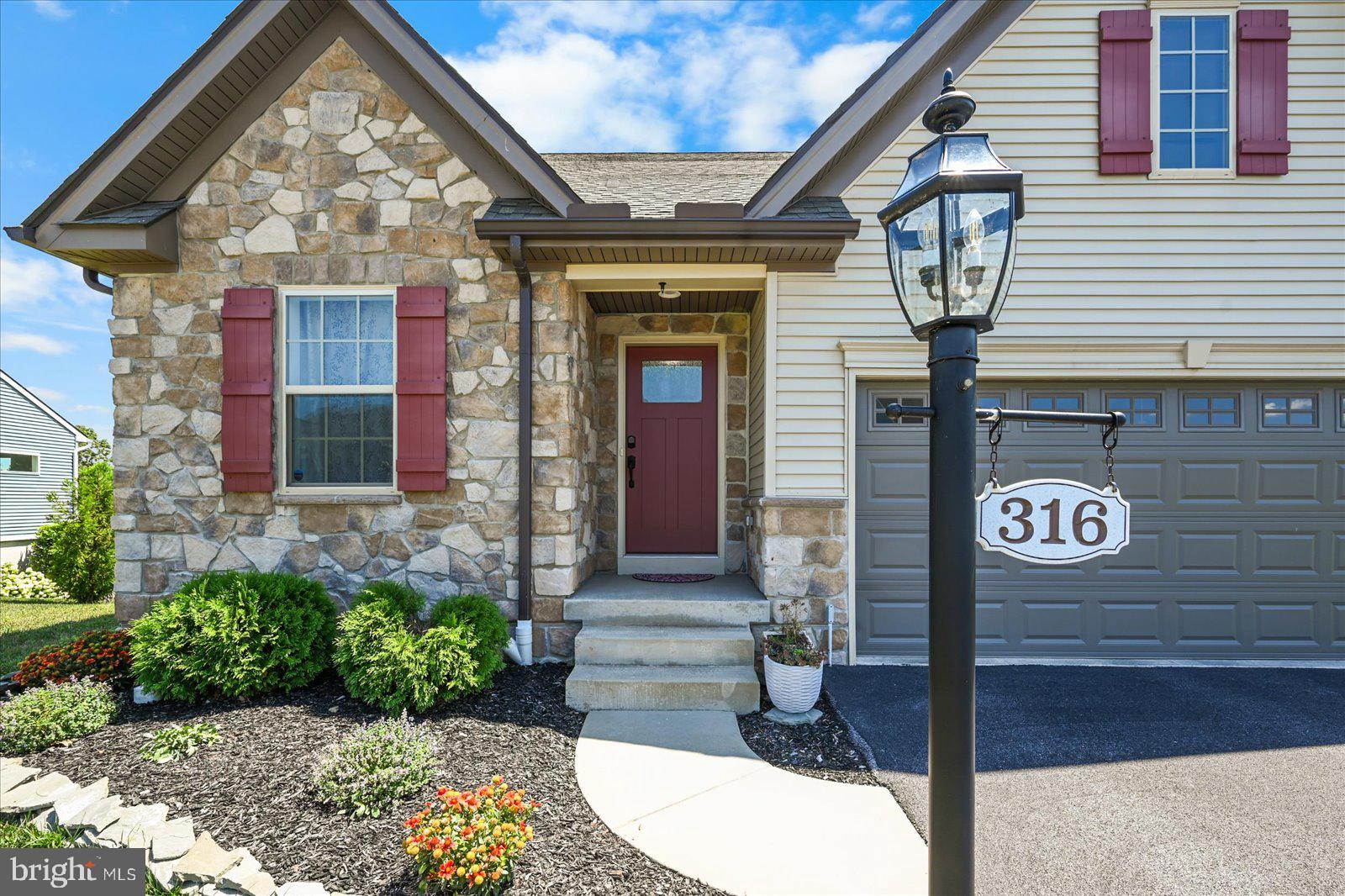 316 HOLLYHOCK DRIVE