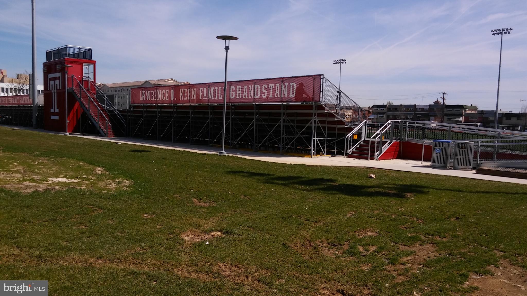 YORKTOWN - Commercial Sale