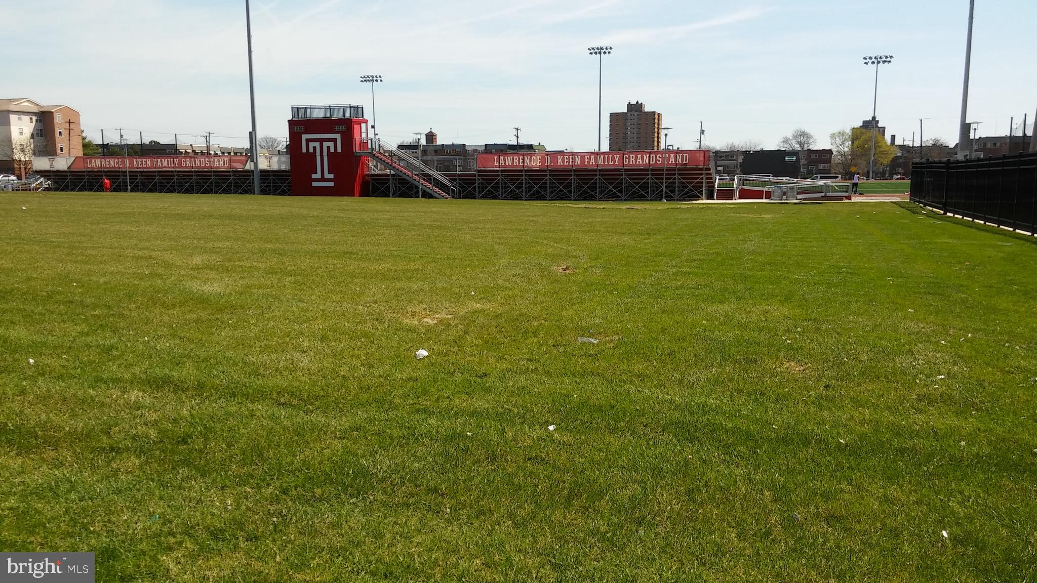 YORKTOWN - Commercial Sale