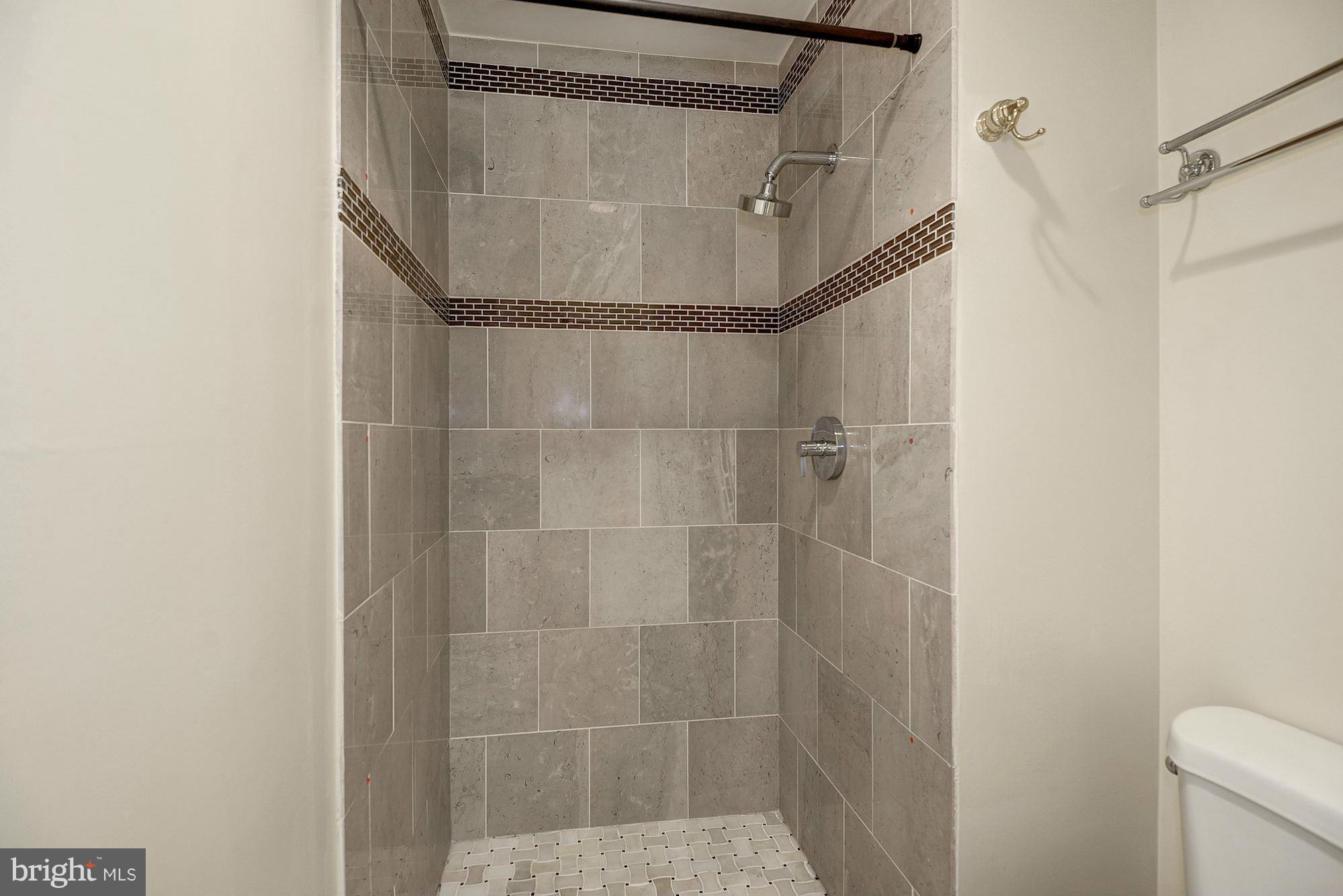 WELLINGTON COMMONS - Residential