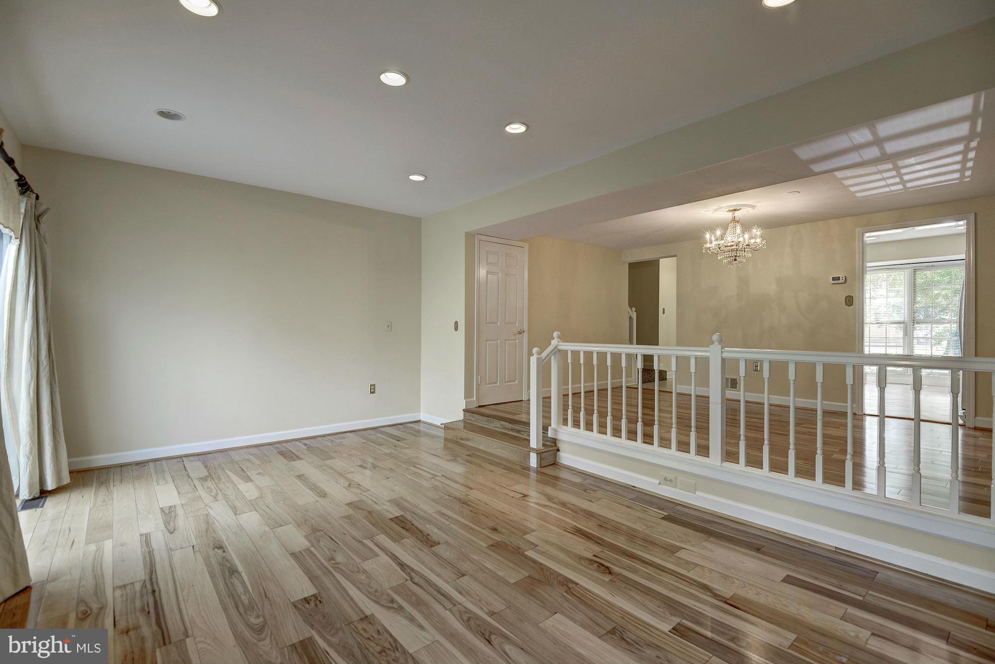 WELLINGTON COMMONS - Residential