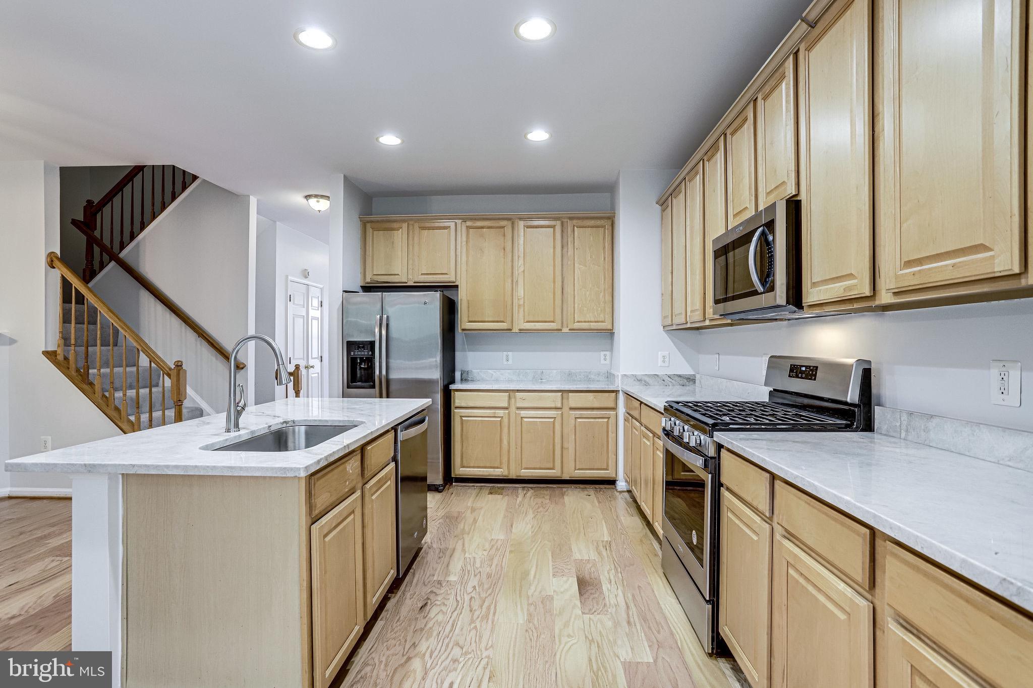 KINGSTOWNE - Residential