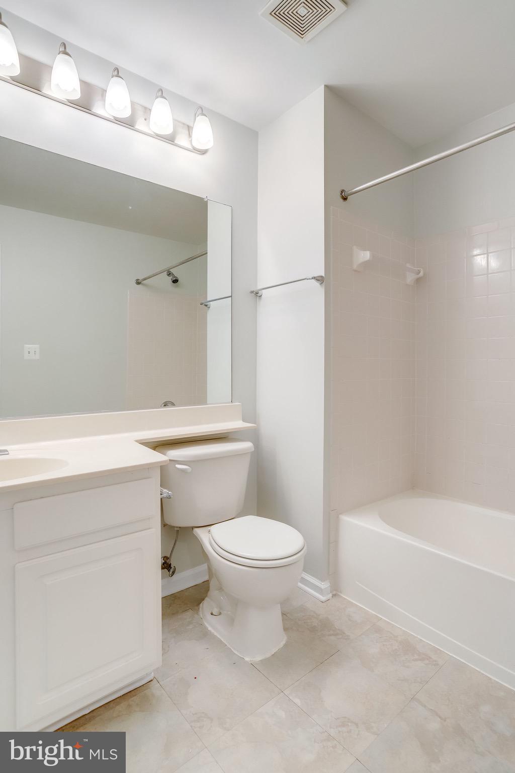 KINGSTOWNE - Residential