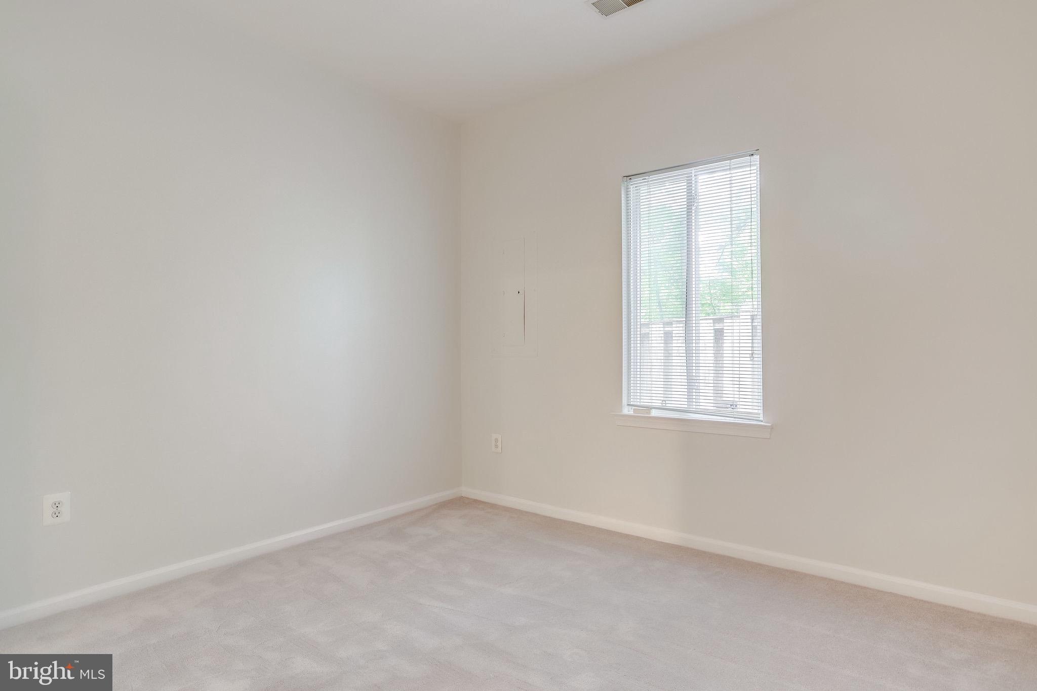 KINGSTOWNE - Residential