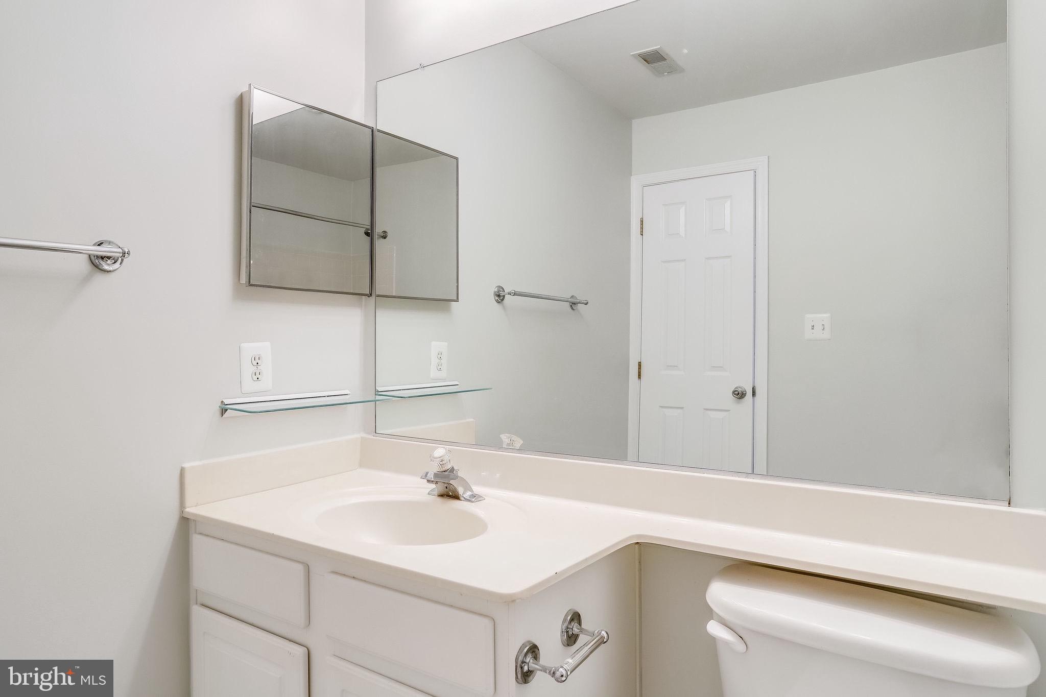 KINGSTOWNE - Residential