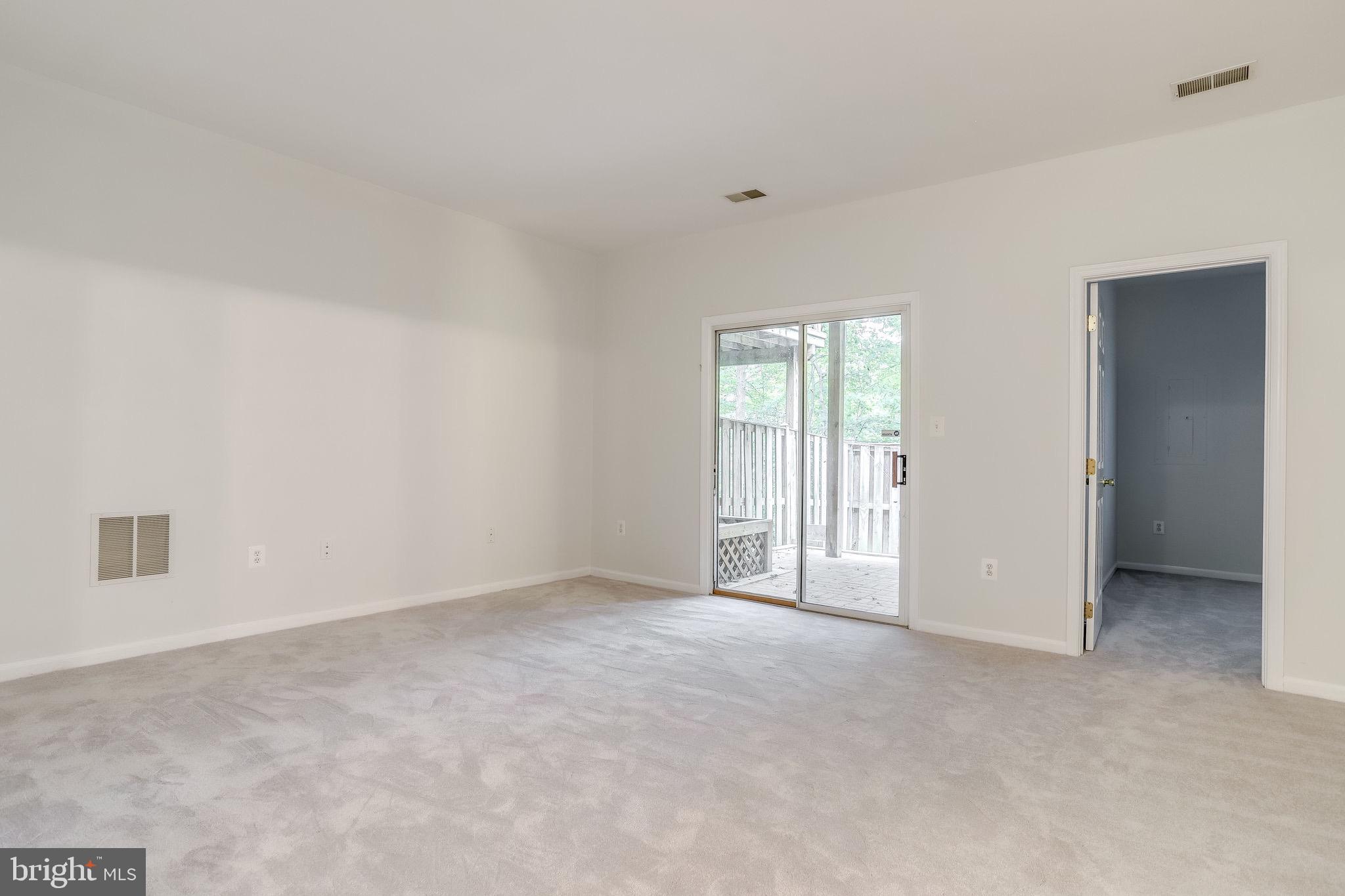 KINGSTOWNE - Residential