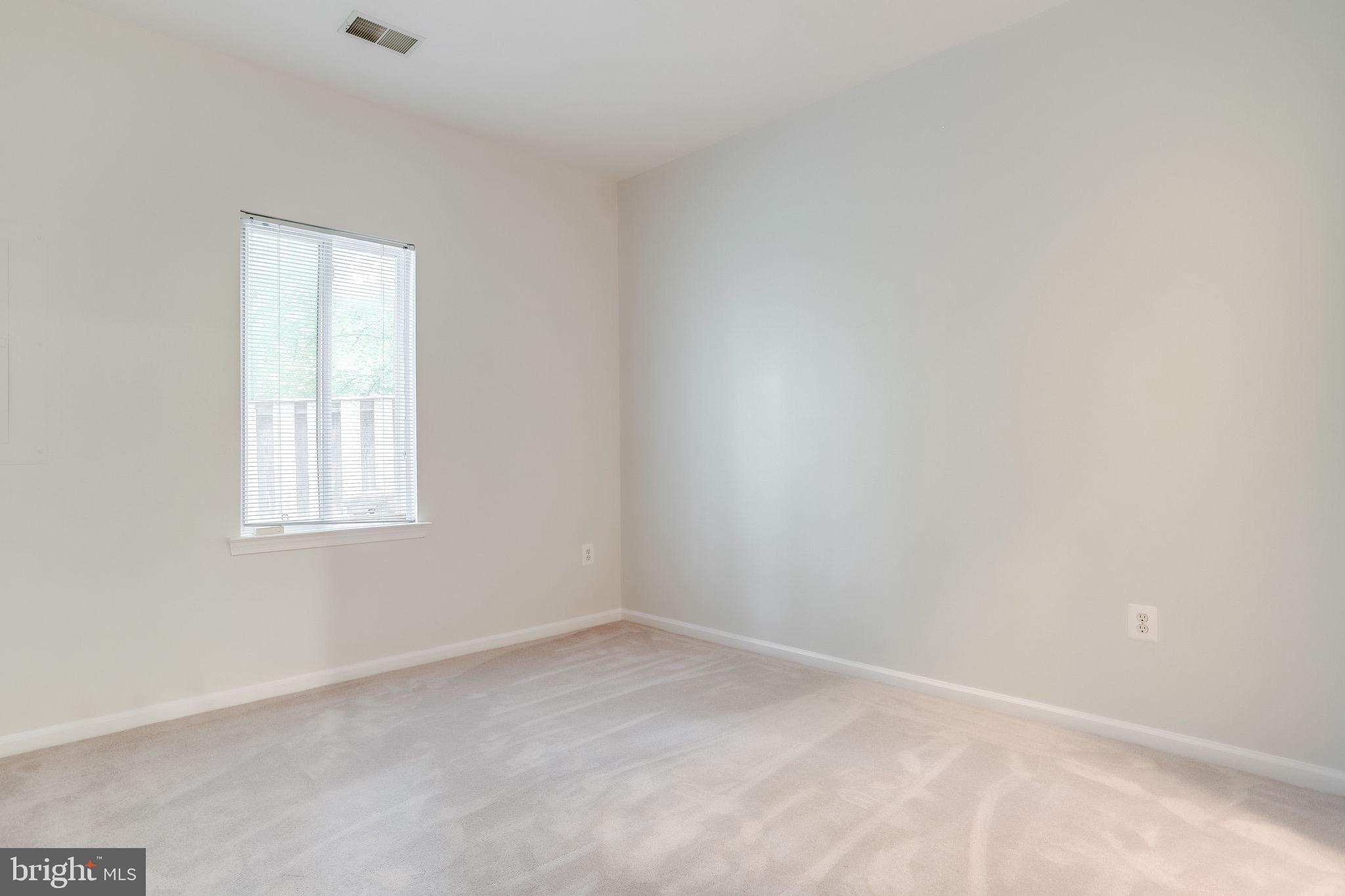 KINGSTOWNE - Residential