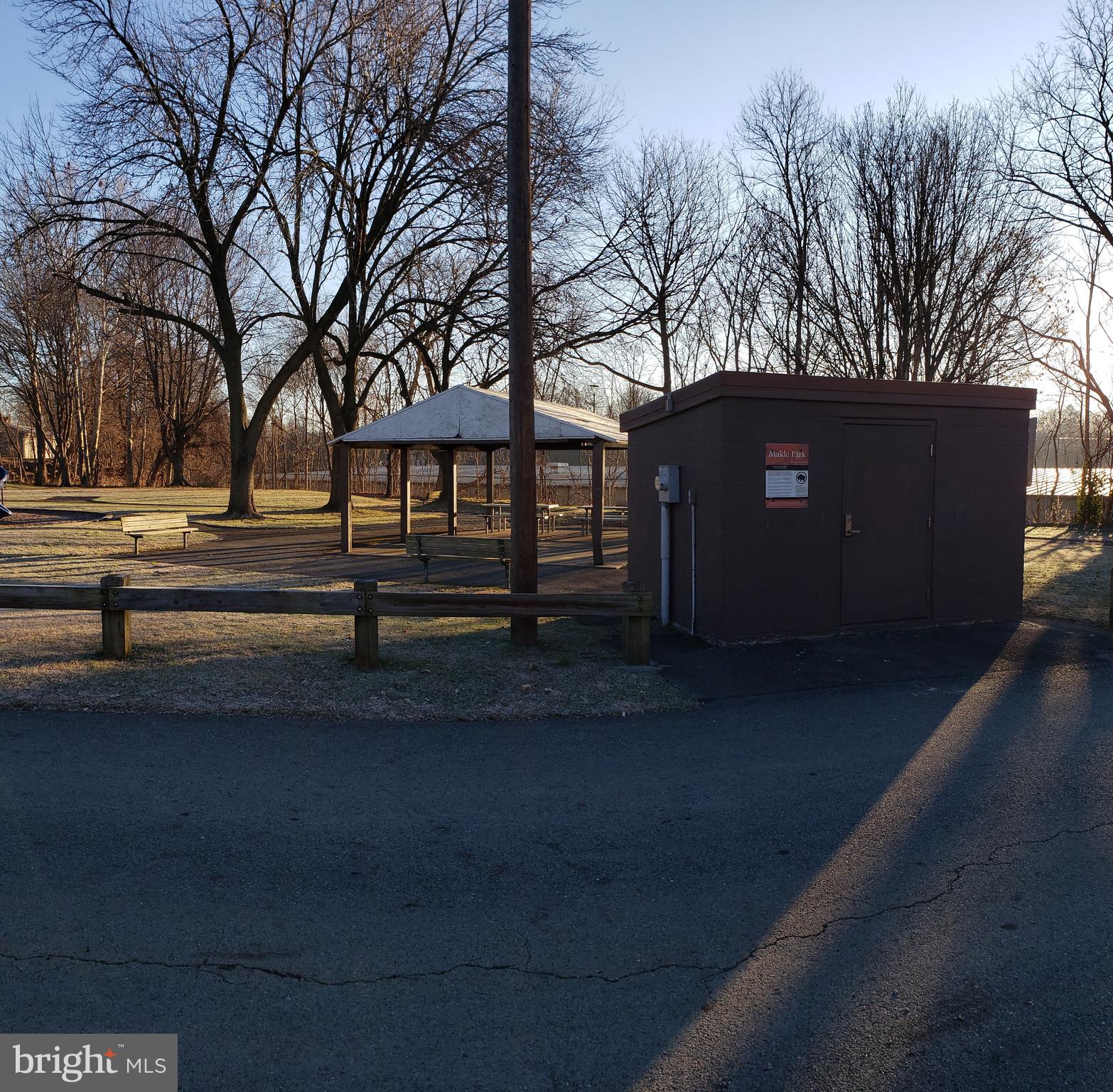 COLUMBIA - Residential