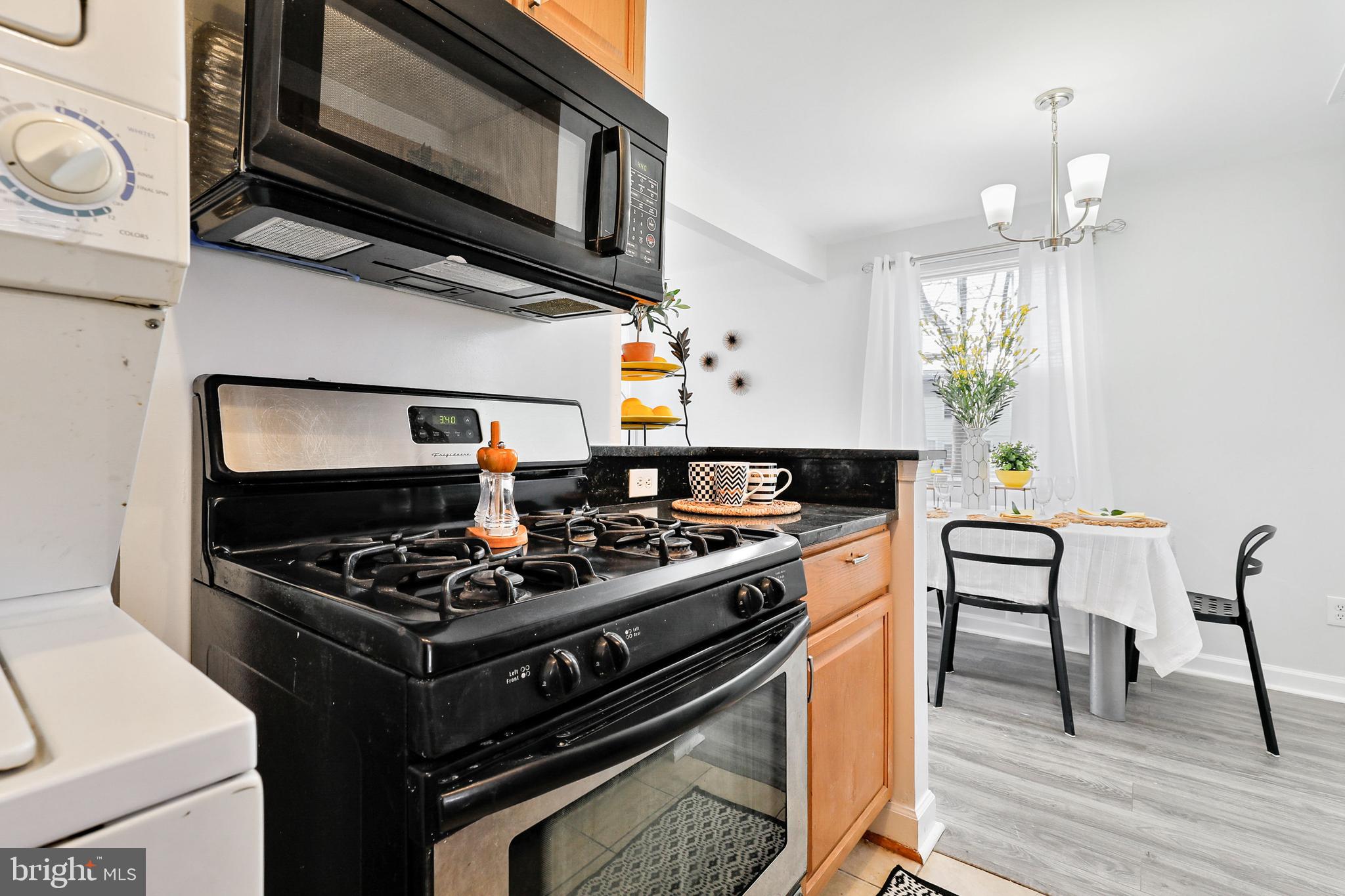 HIGHLAND AT LANDOVER STATION - Residential