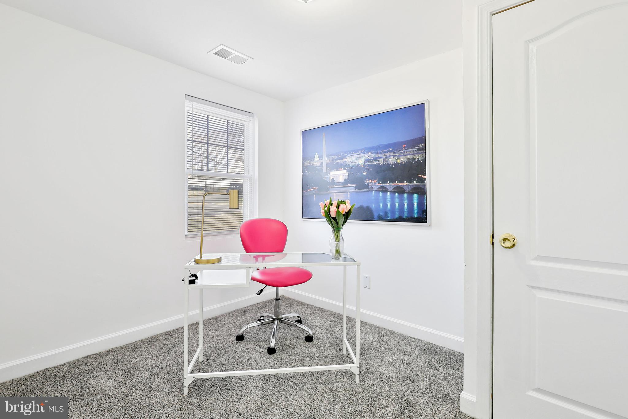 HIGHLAND AT LANDOVER STATION - Residential