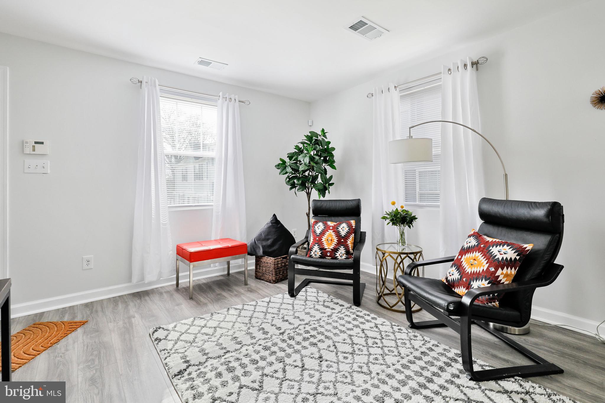 HIGHLAND AT LANDOVER STATION - Residential