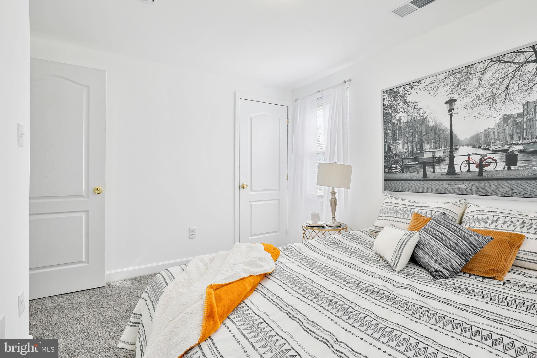 HIGHLAND AT LANDOVER STATION - Residential