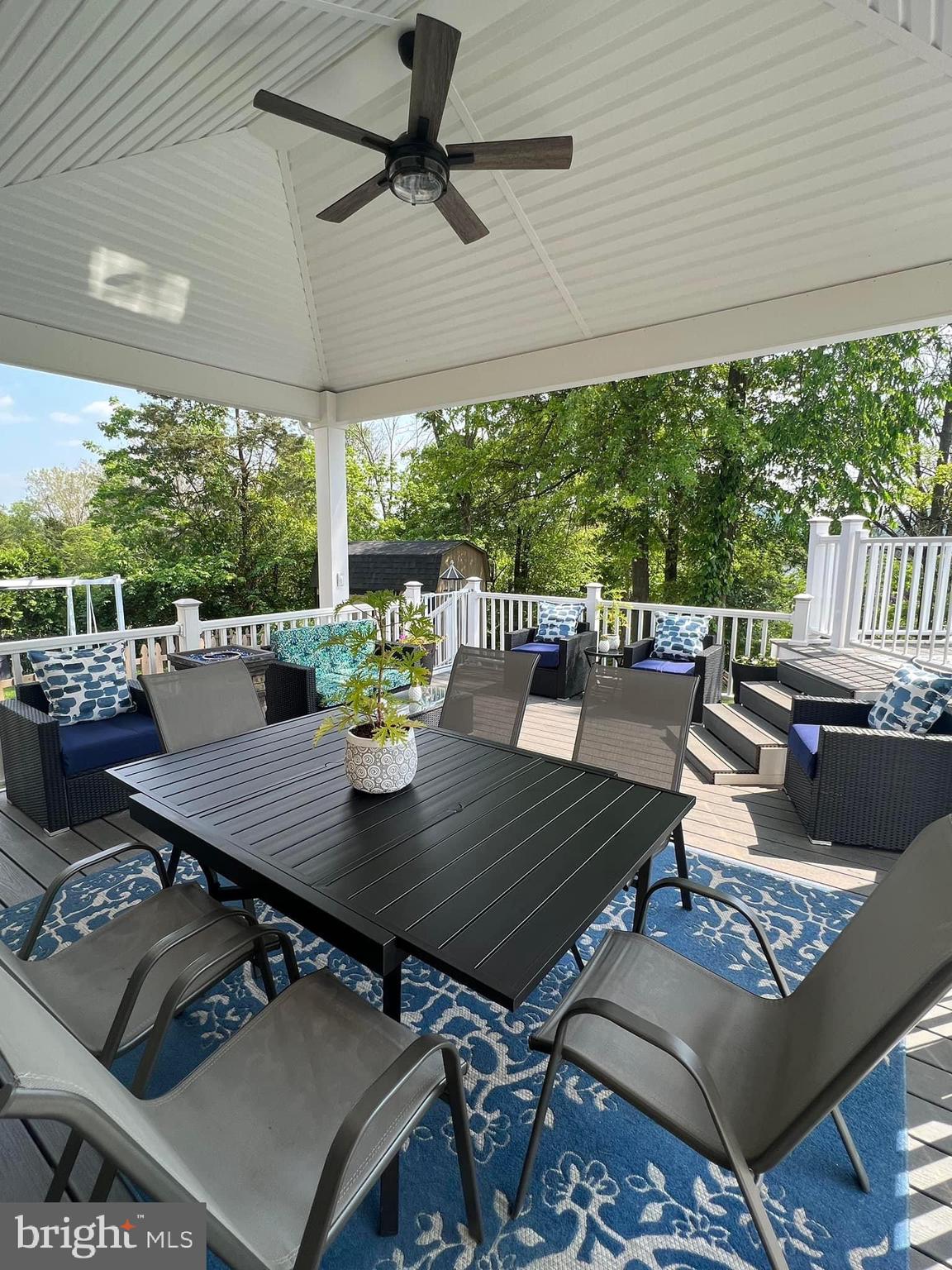 PHEASANT RUN - Residential