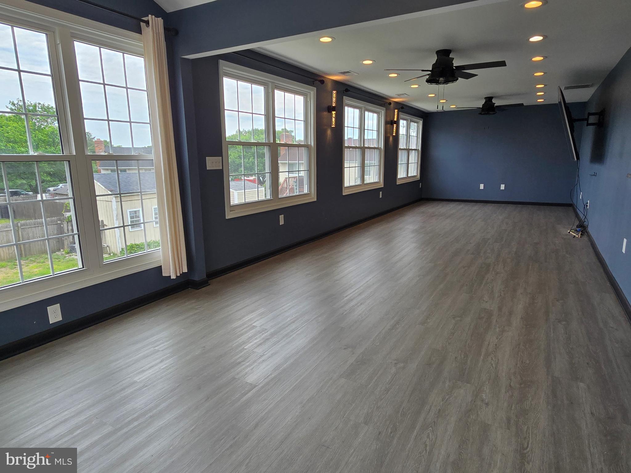 SANDALWOOD - Residential