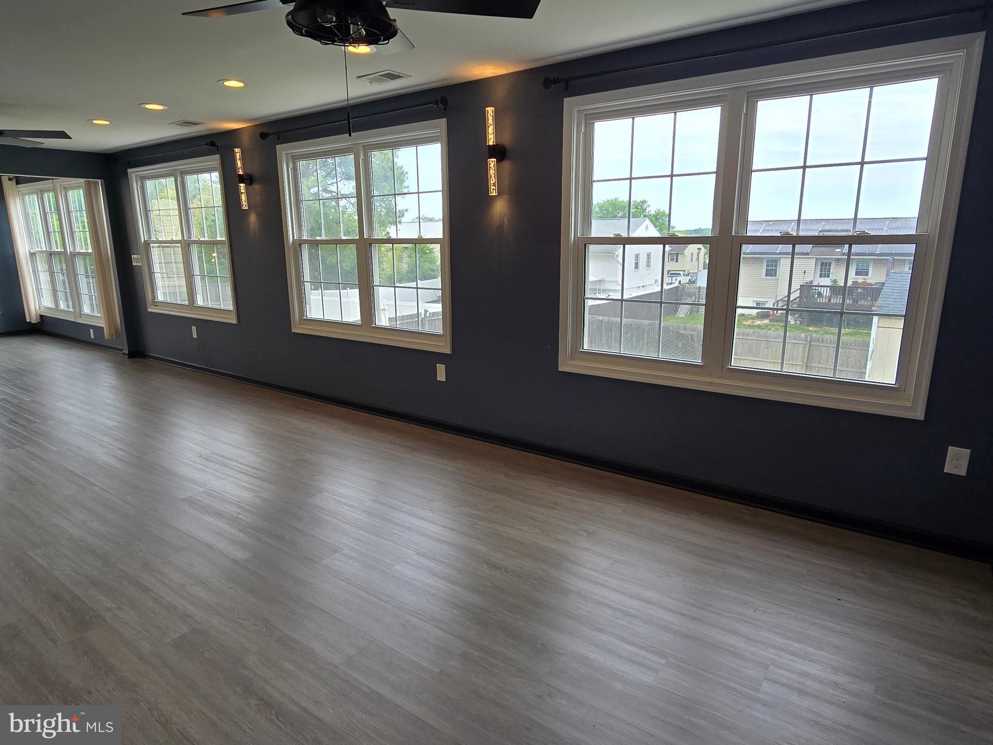 SANDALWOOD - Residential