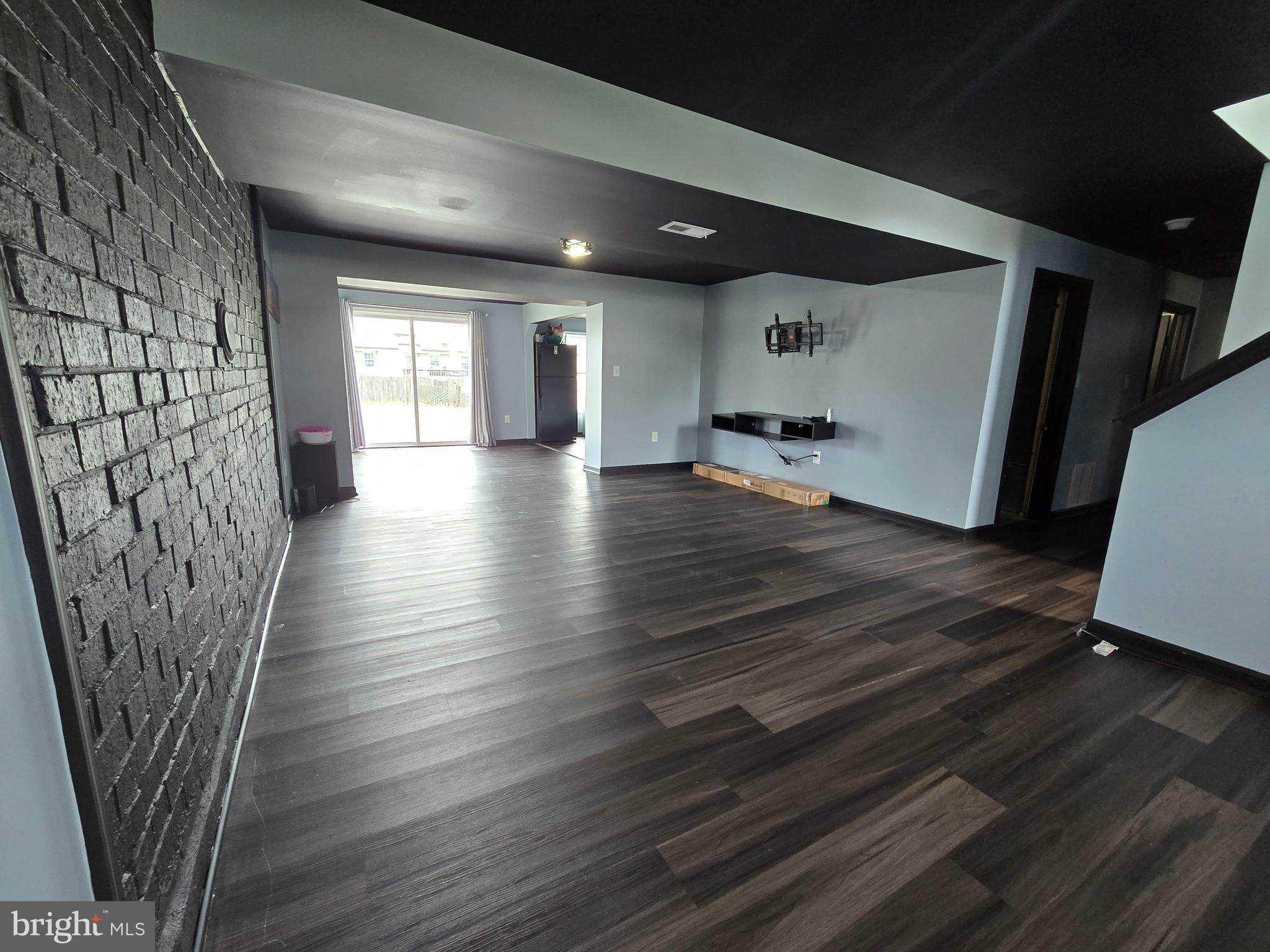 SANDALWOOD - Residential