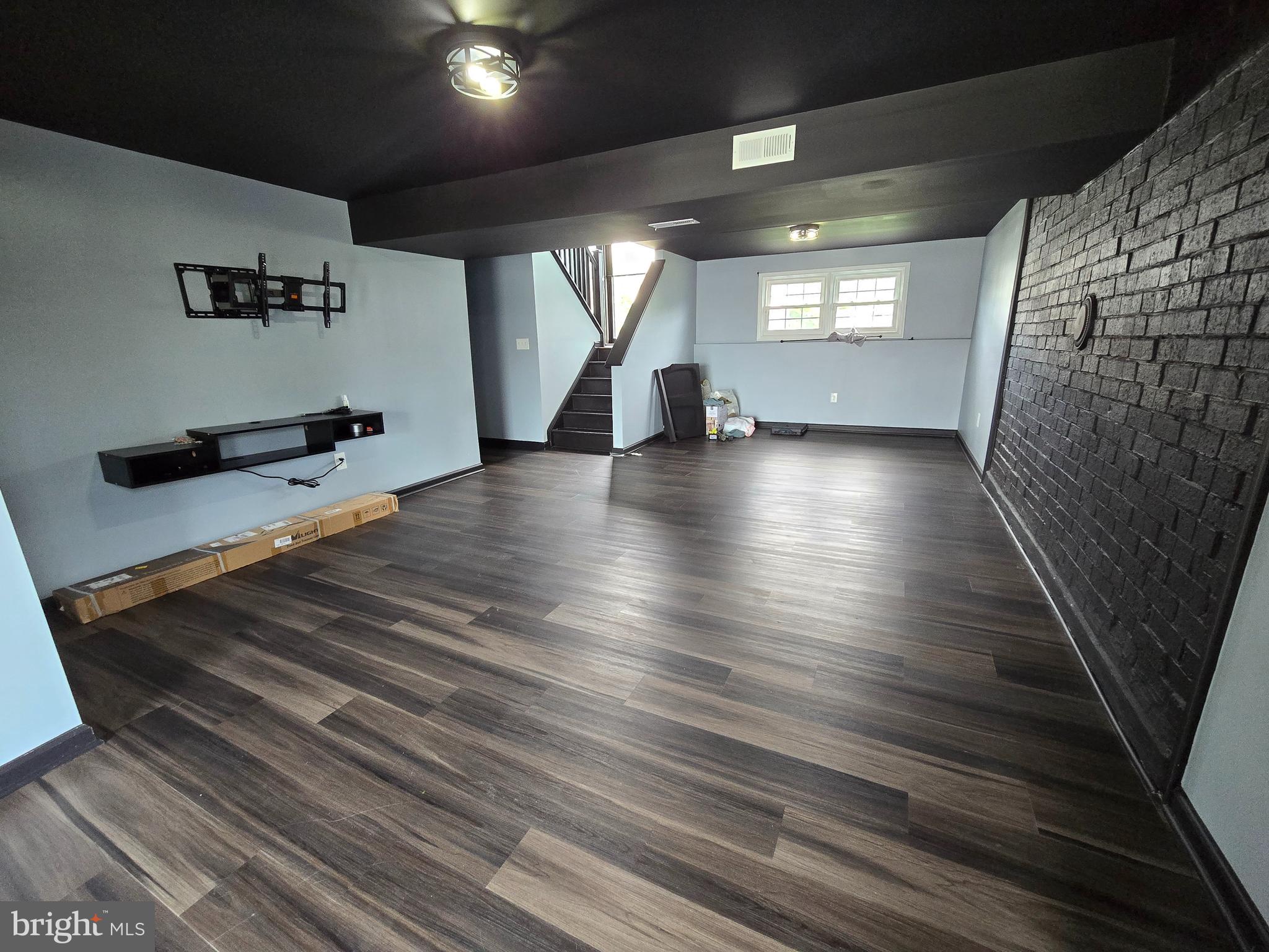 SANDALWOOD - Residential