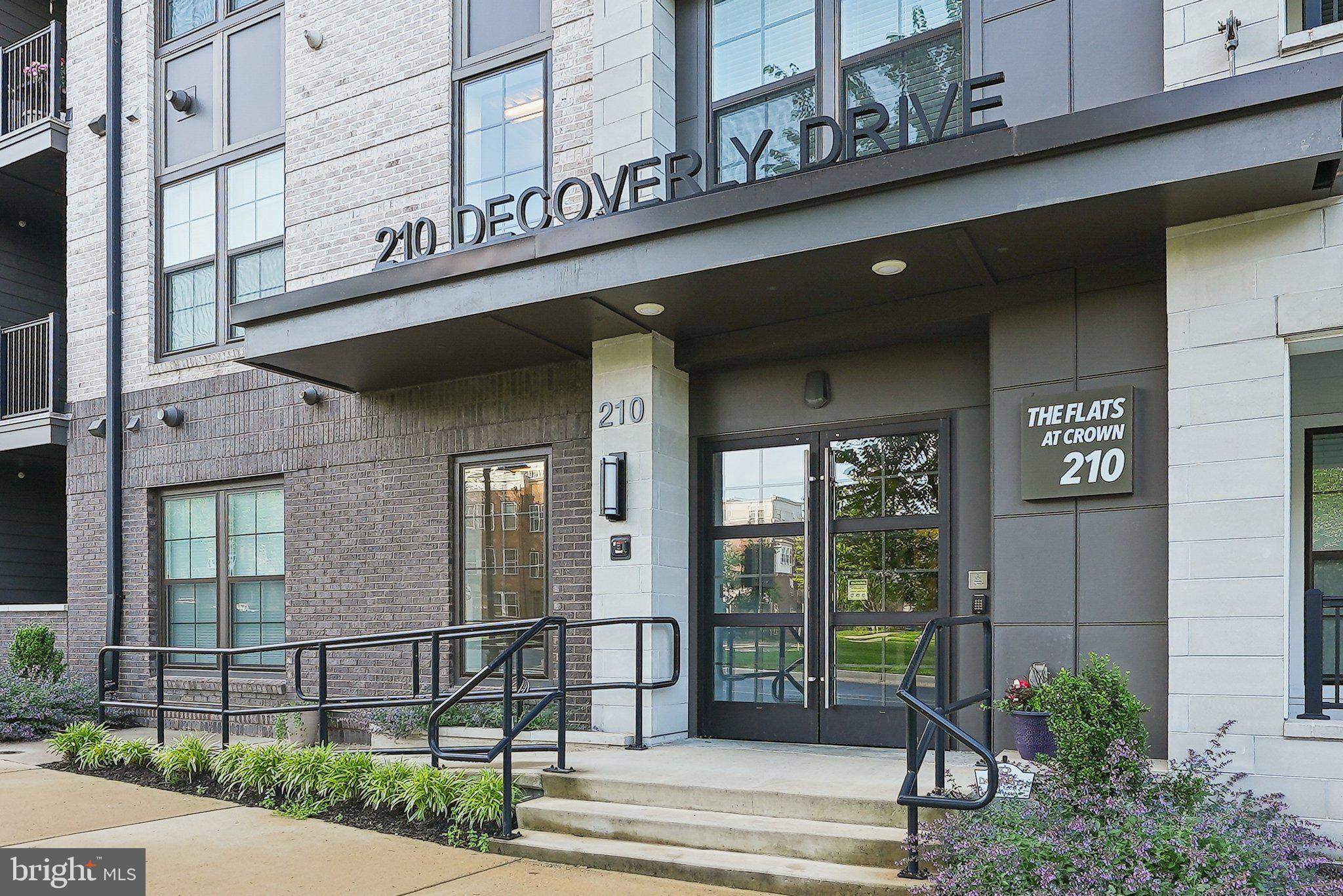210 DECOVERLY DRIVE 407
