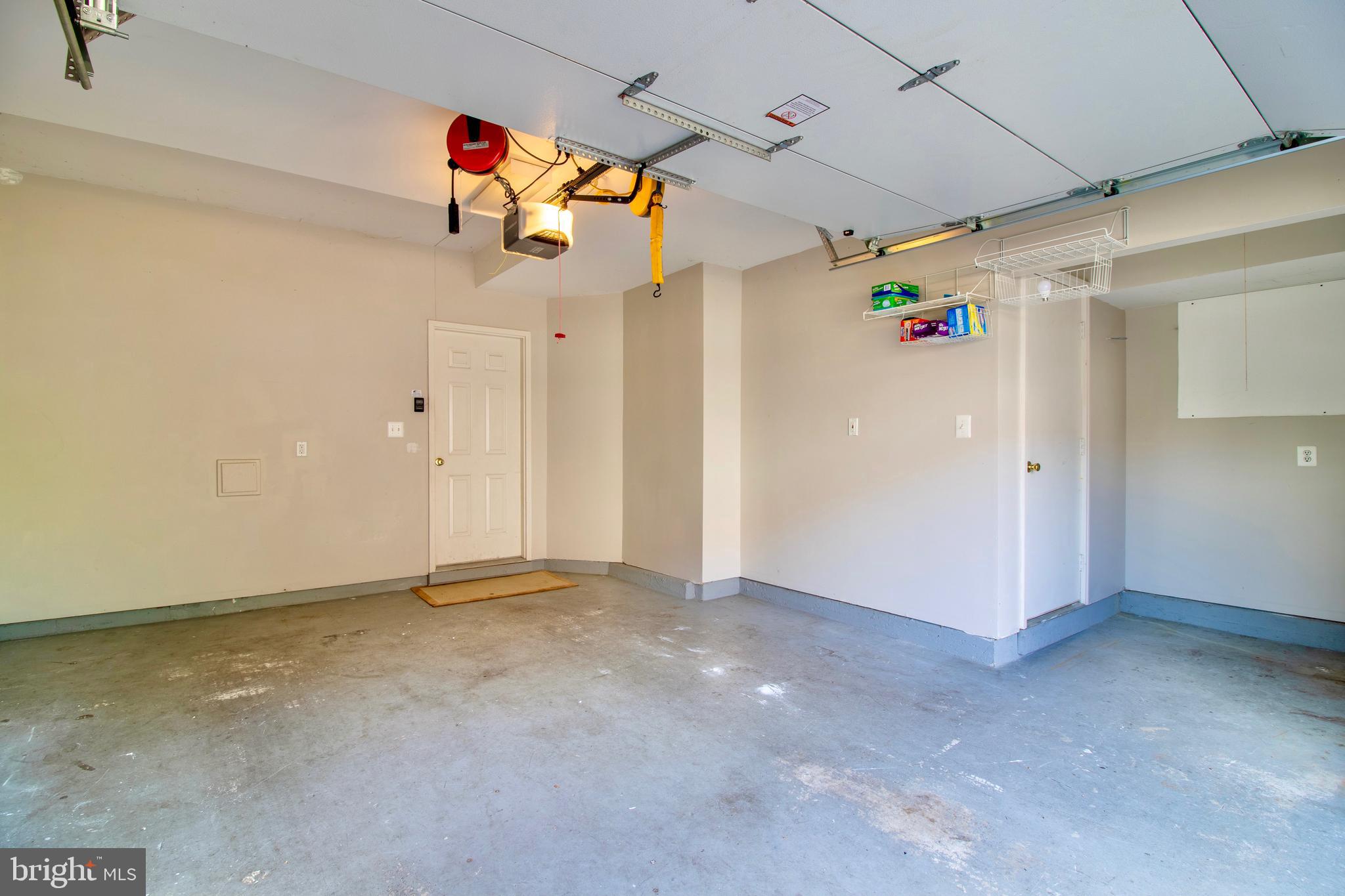 ISLAND CREEK - Residential