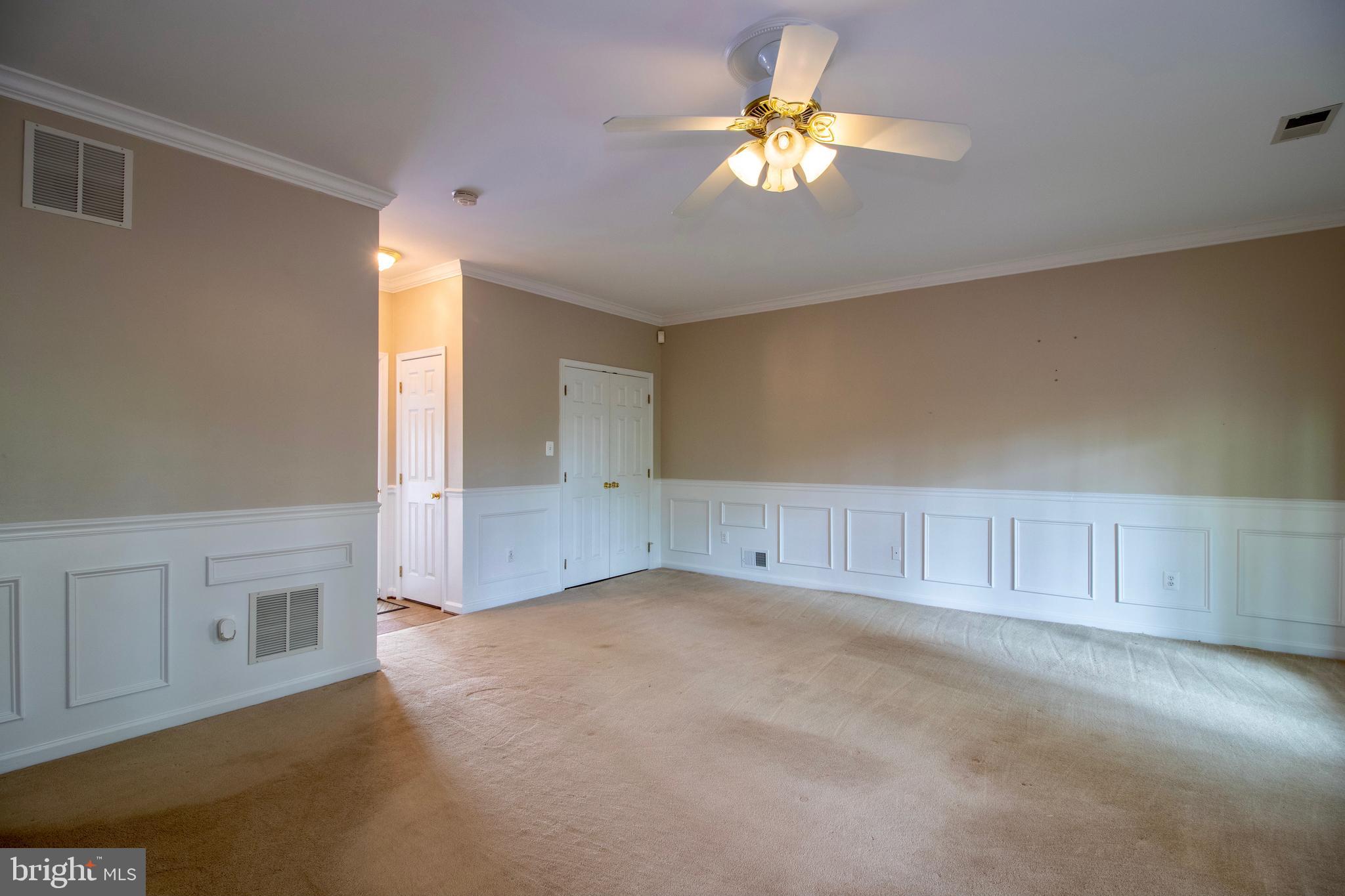 ISLAND CREEK - Residential