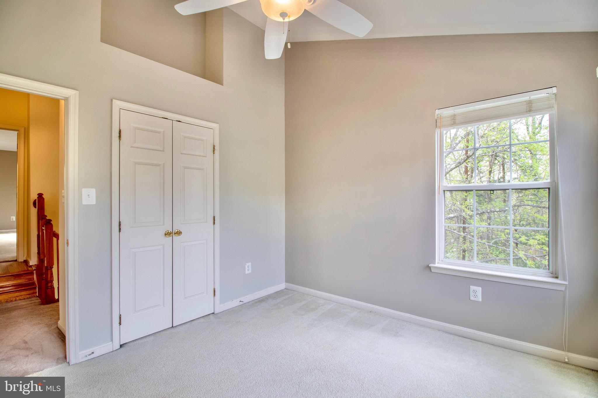 ISLAND CREEK - Residential