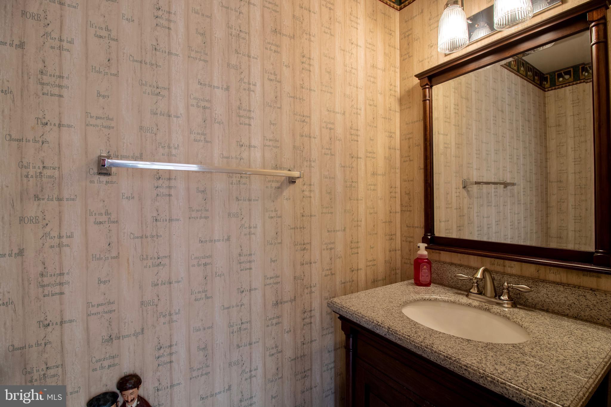 ISLAND CREEK - Residential