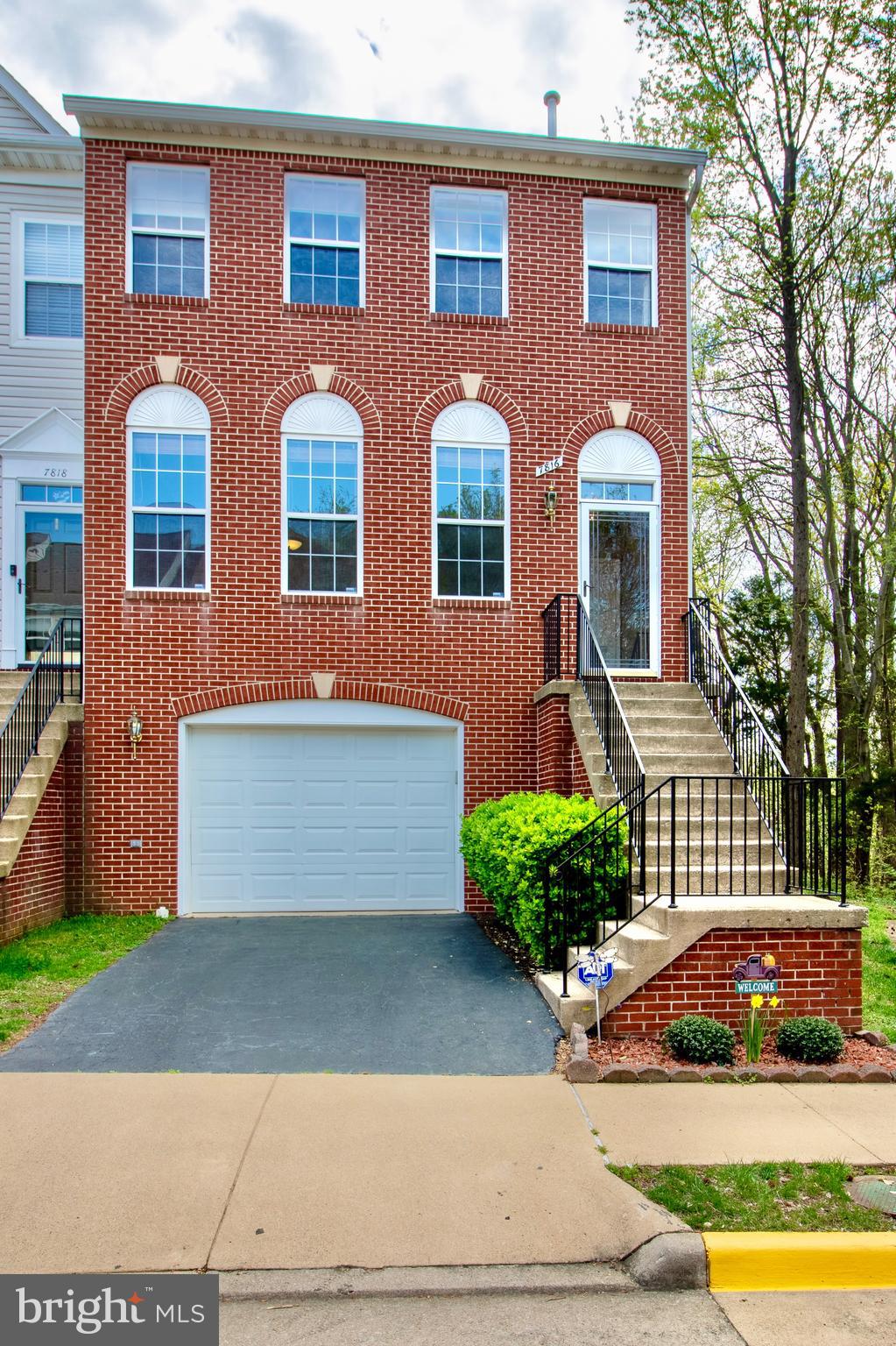 ISLAND CREEK - Residential