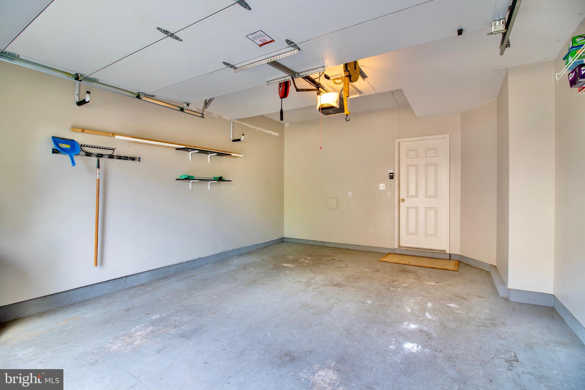 ISLAND CREEK - Residential