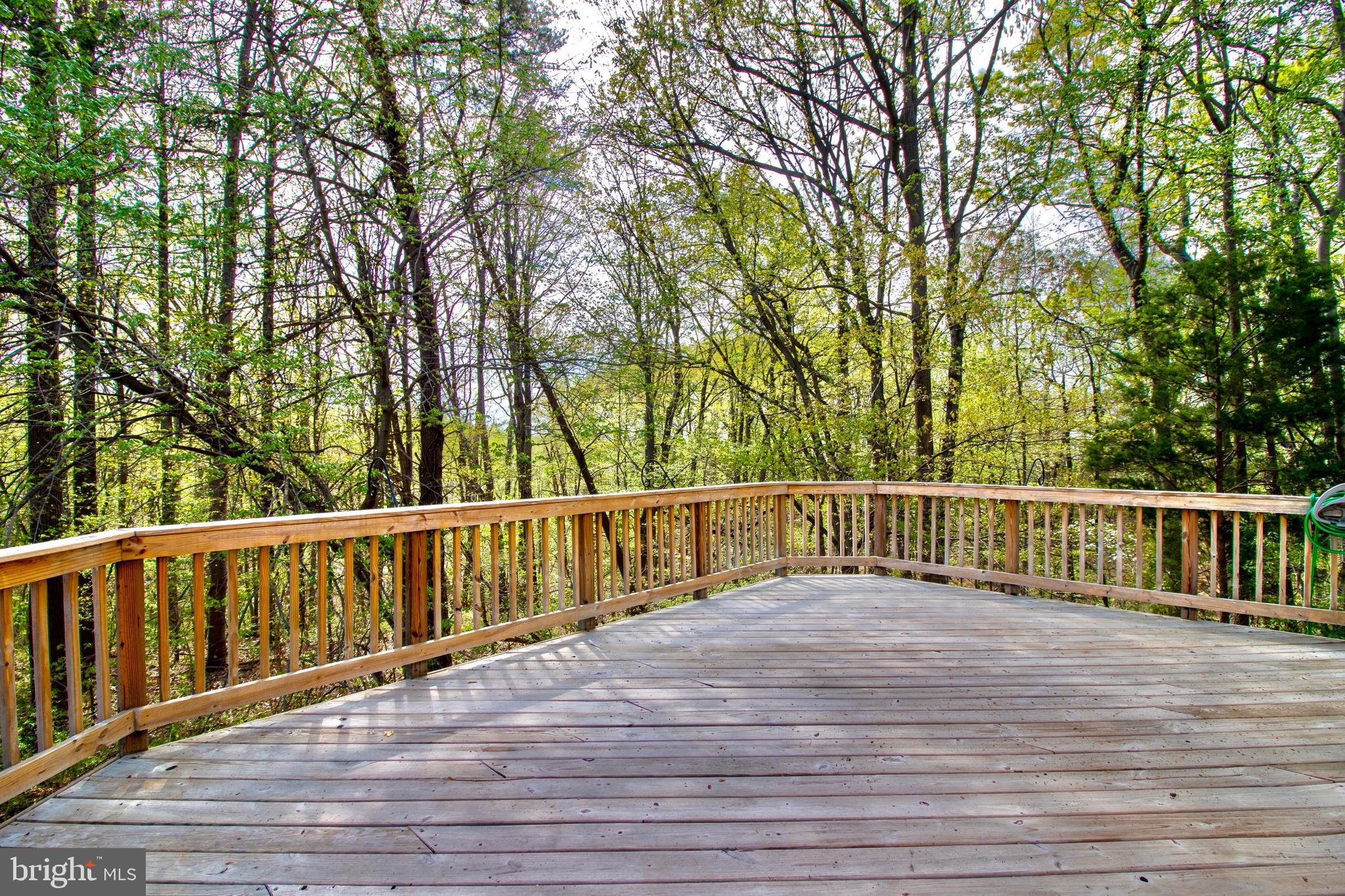 ISLAND CREEK - Residential