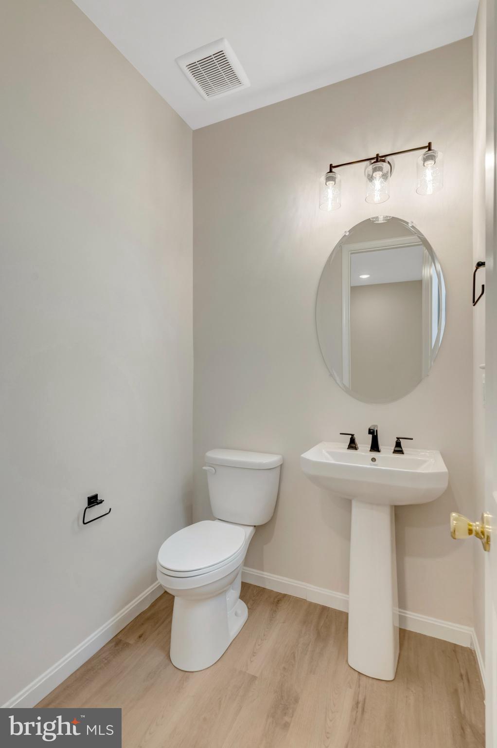 MIDDLETOWN - Residential