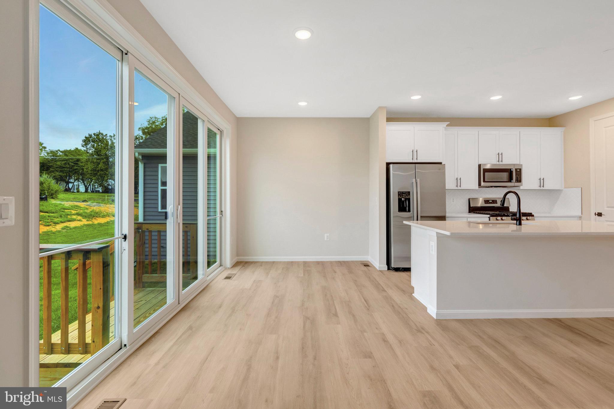 MIDDLETOWN - Residential