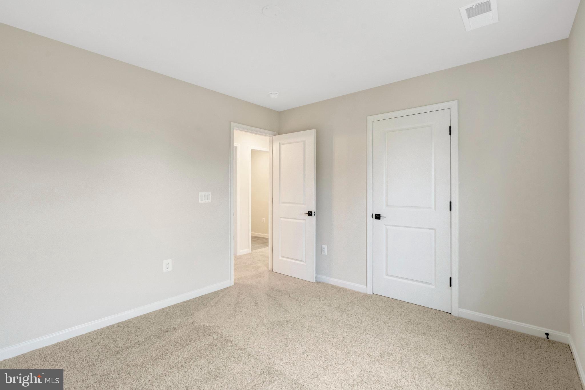 MIDDLETOWN - Residential