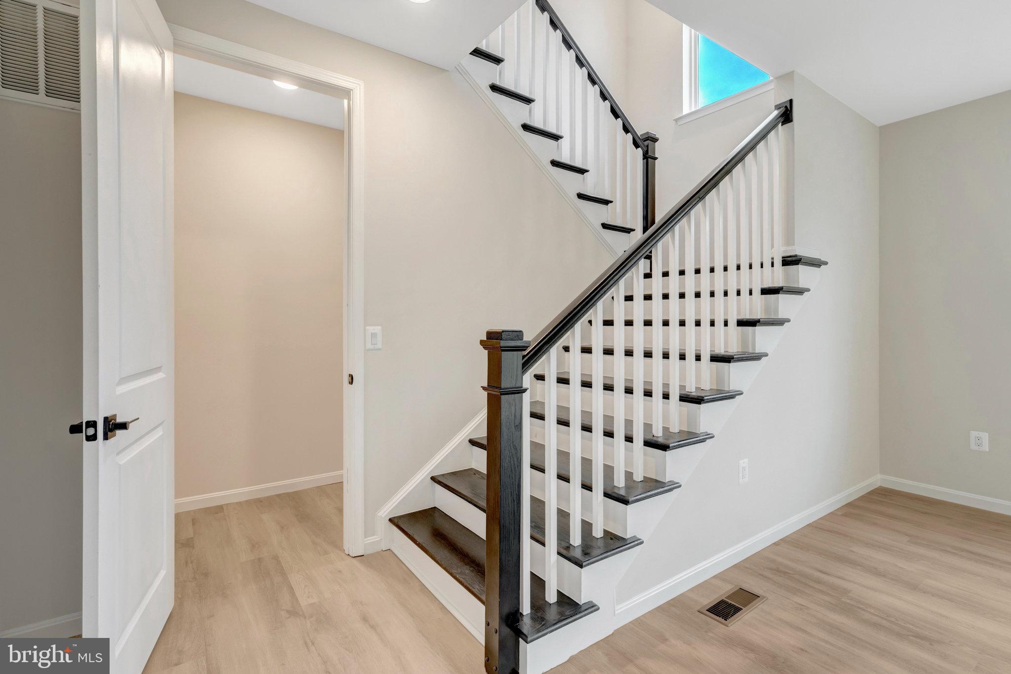 MIDDLETOWN - Residential