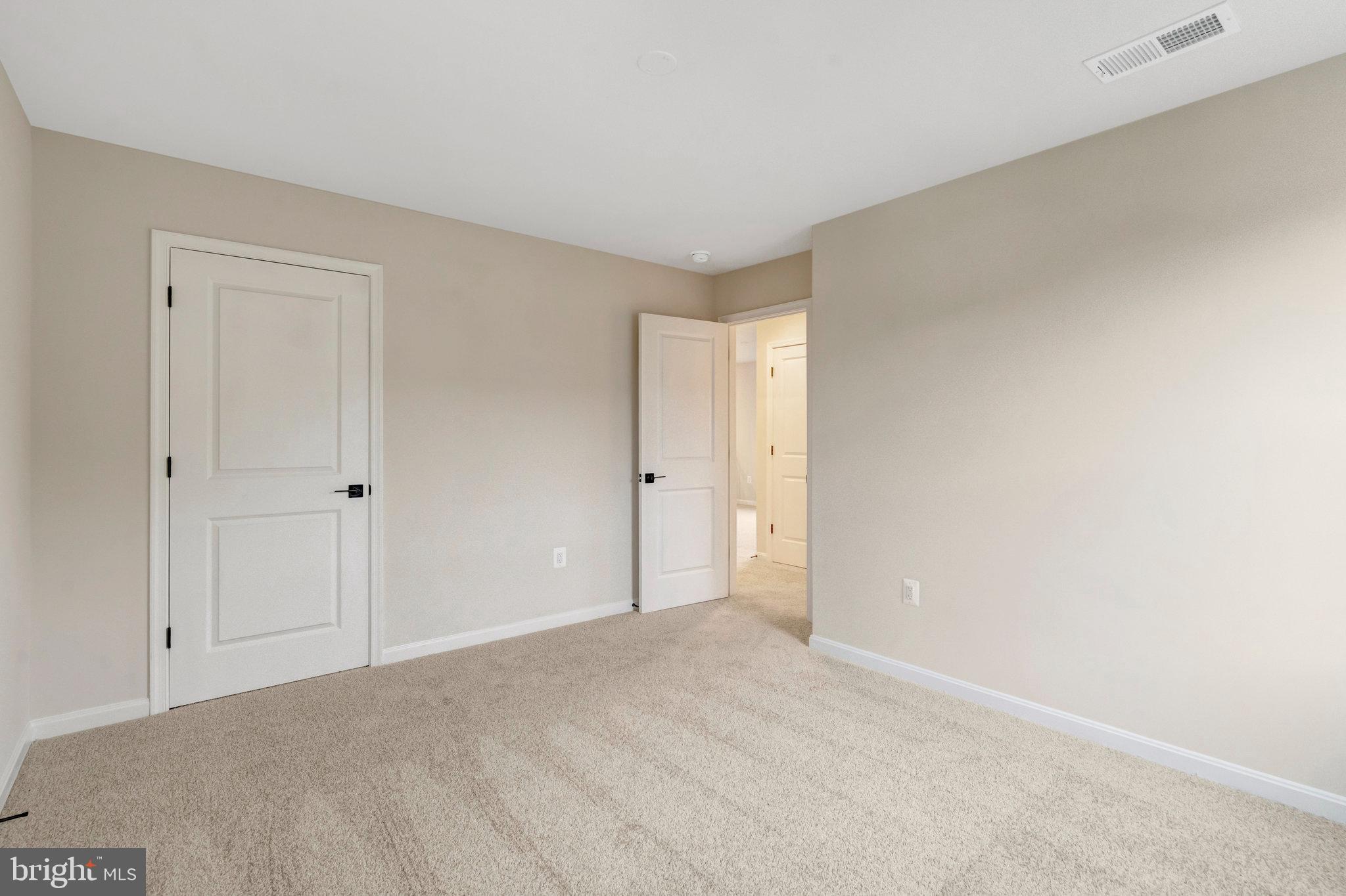 MIDDLETOWN - Residential