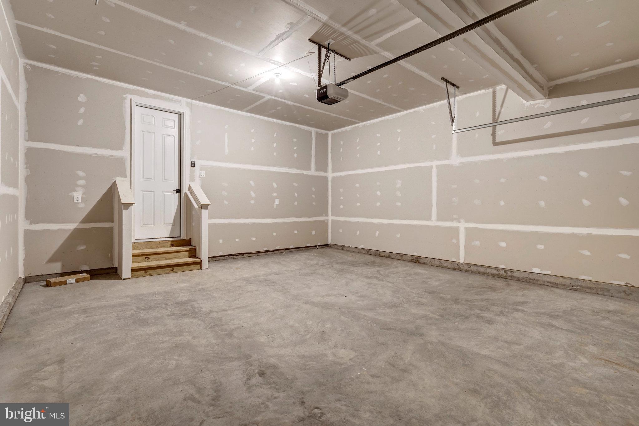 MIDDLETOWN - Residential