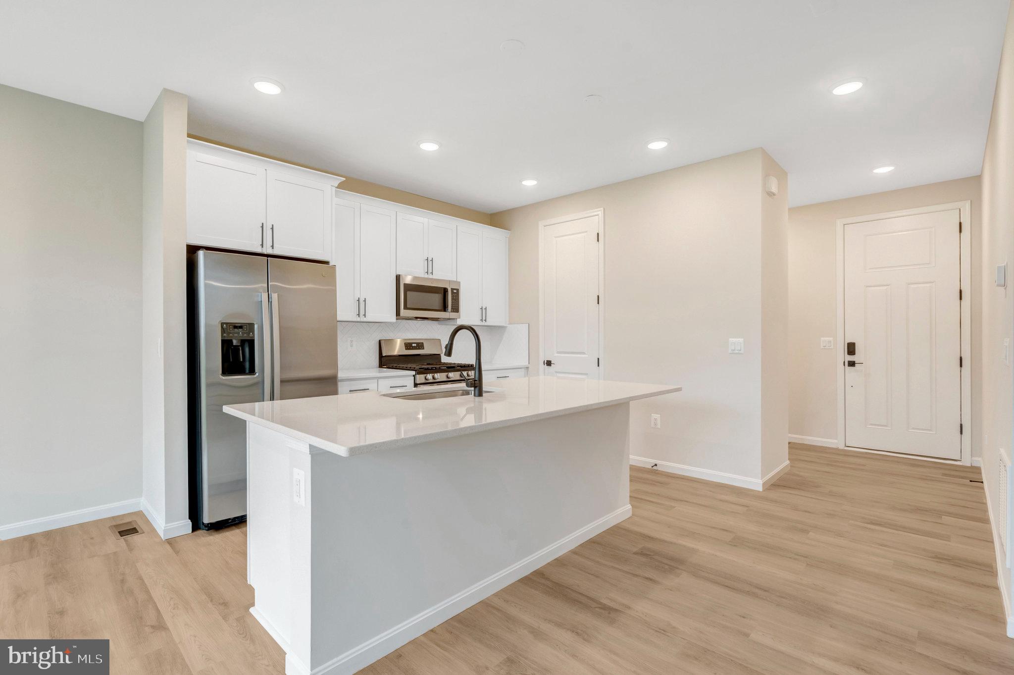 MIDDLETOWN - Residential