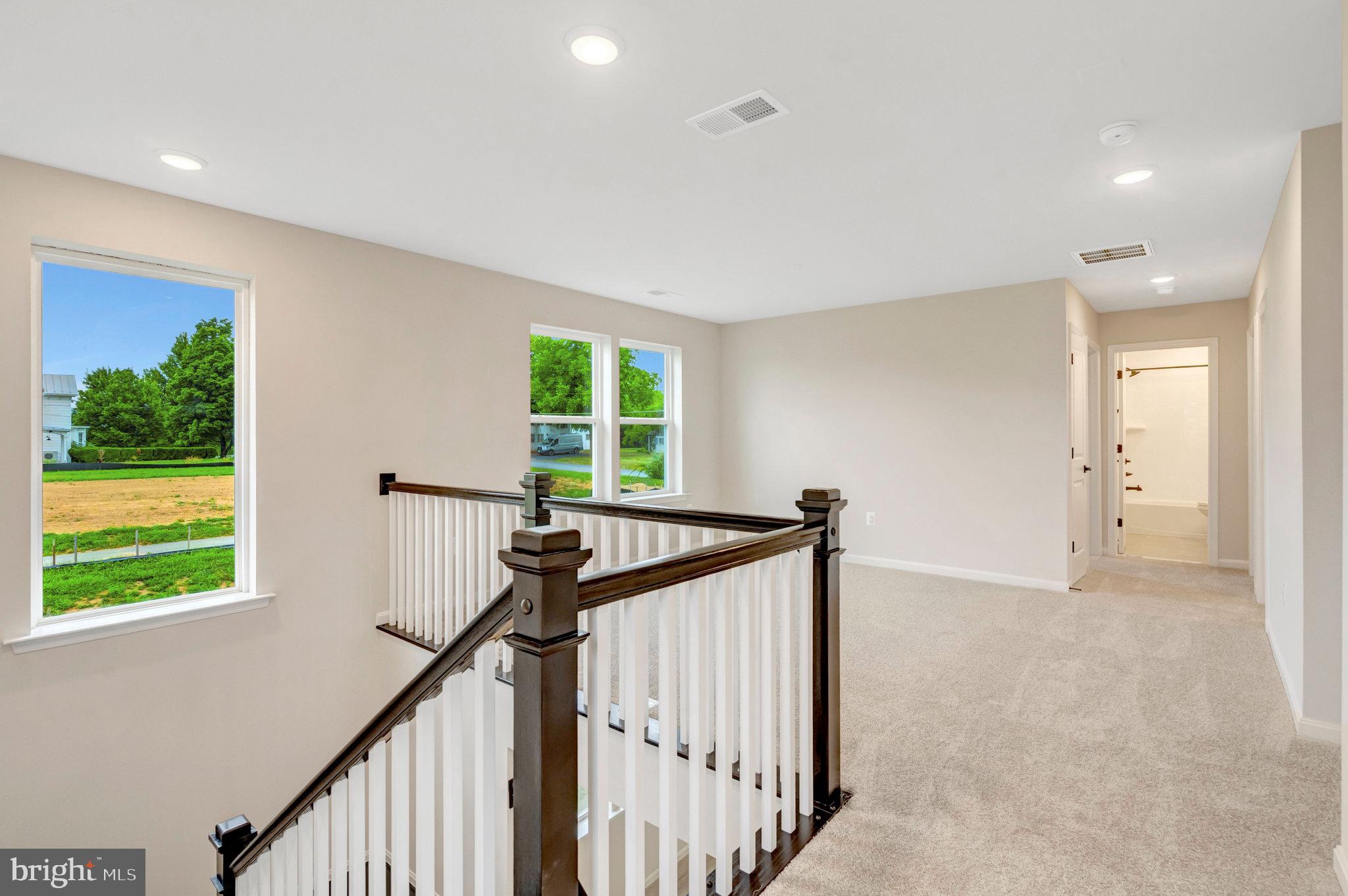 MIDDLETOWN - Residential